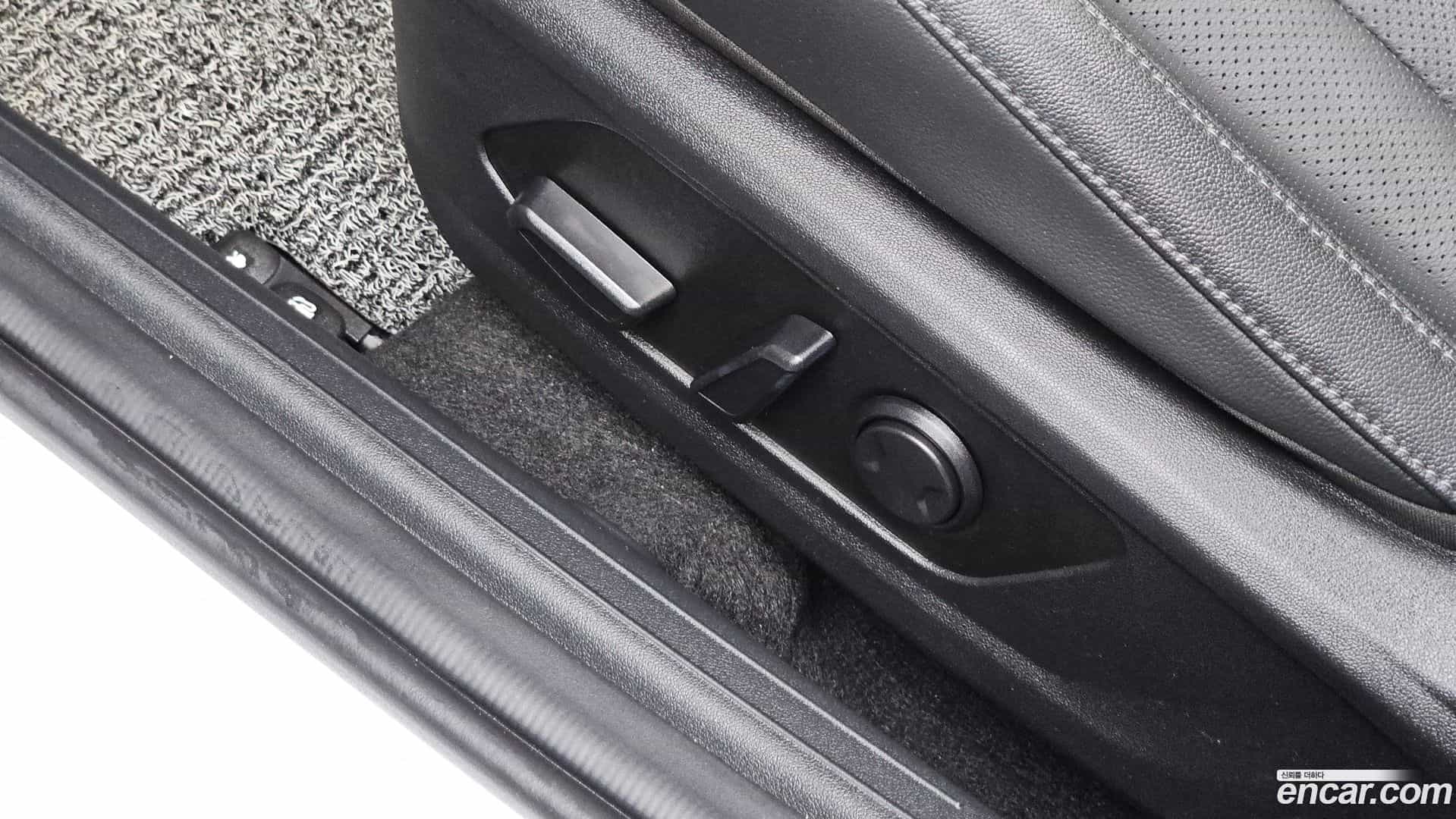 AVANTE Hyundai 2023.10-OPTION-046