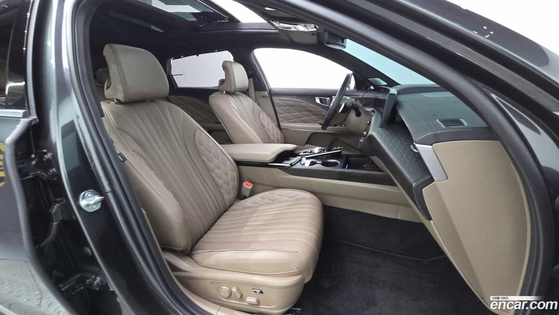 K8 Kia 2024.6-OPTION-015