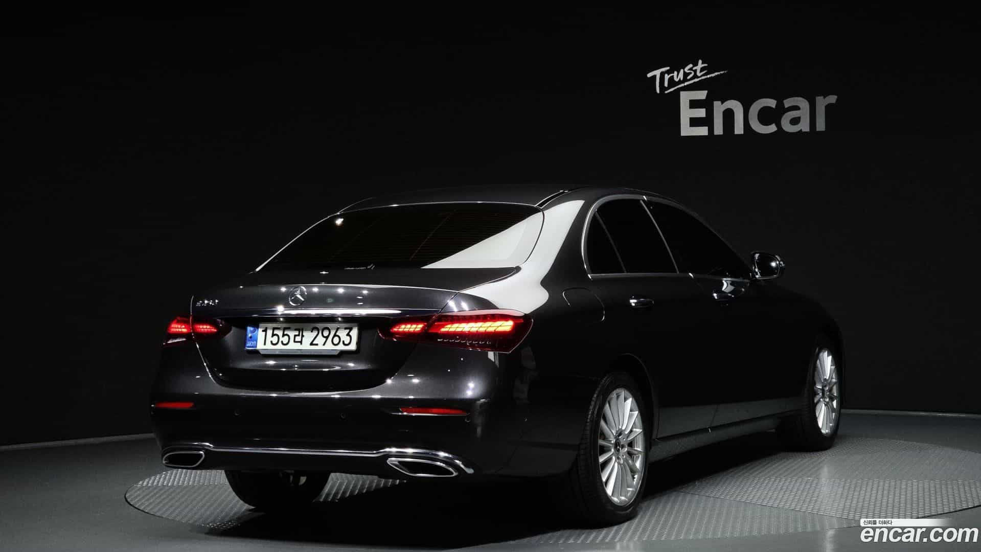 E-Class Mercedes-Benz 2022.0-OUTER-002