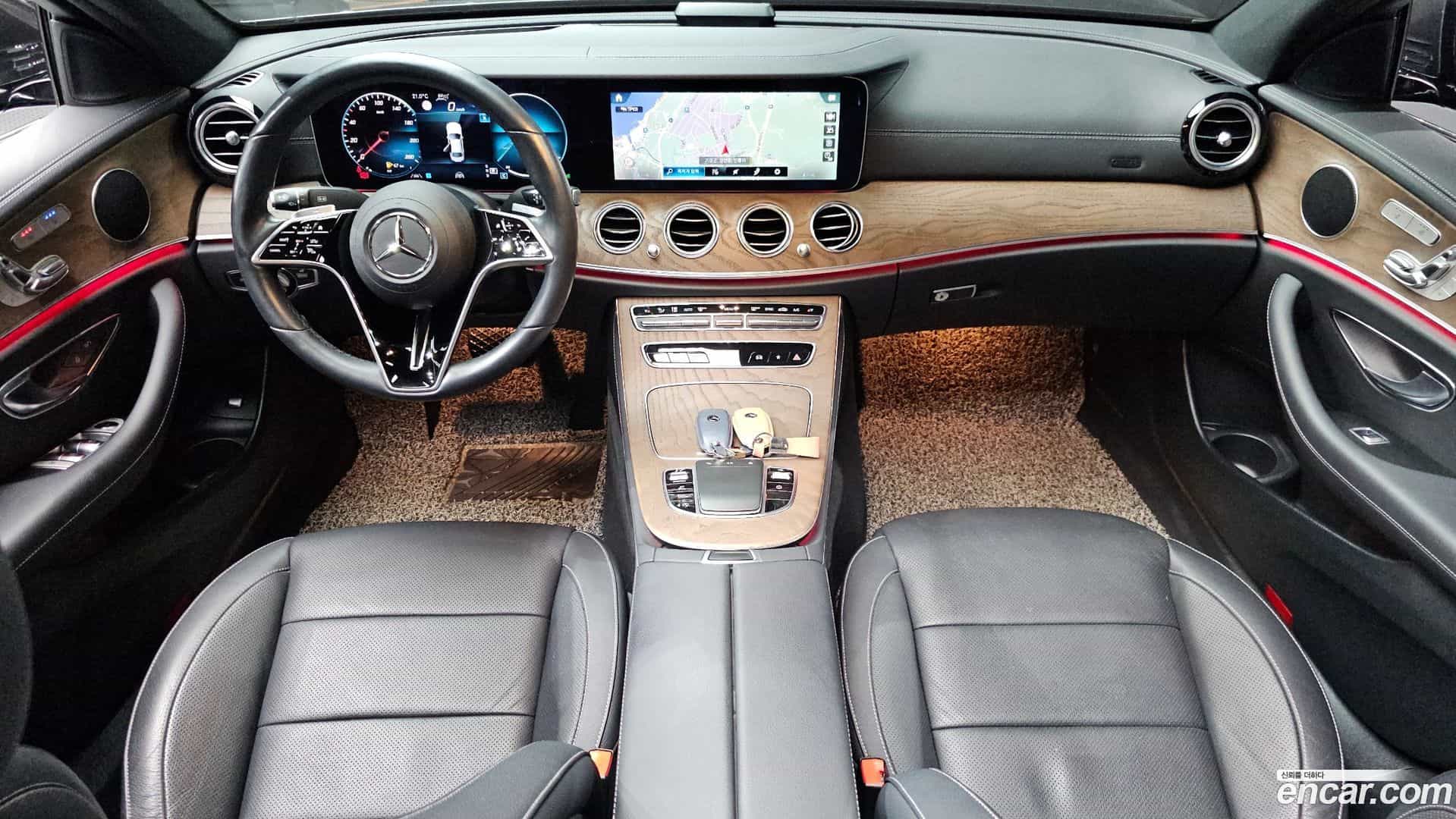 E-Class Mercedes-Benz 2022.0-INNER-007