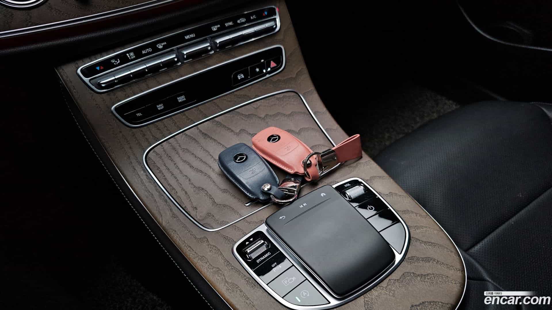 E-Class Mercedes-Benz 2022.0-OPTION-042