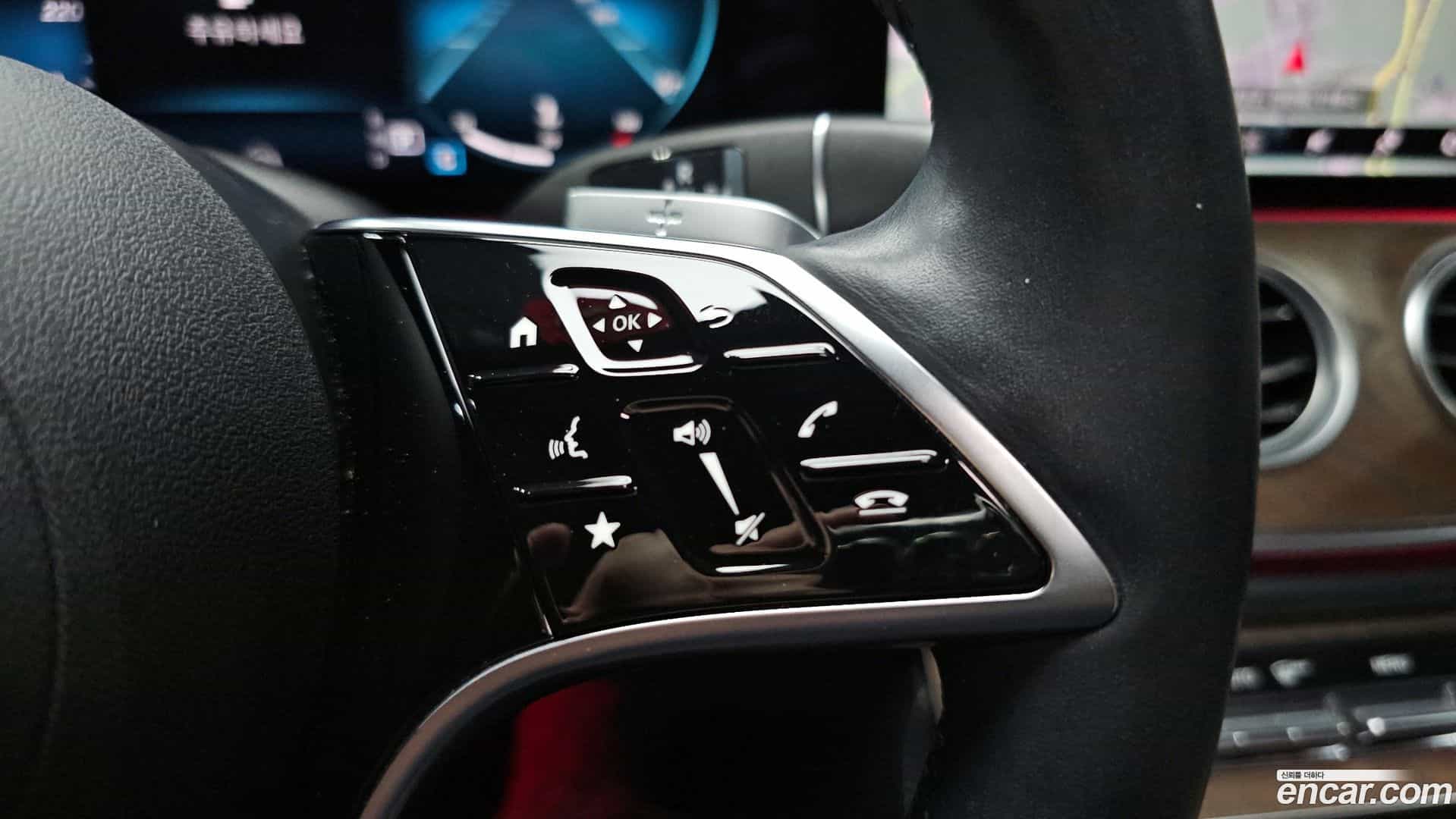 E-Class Mercedes-Benz 2022.0-OPTION-045