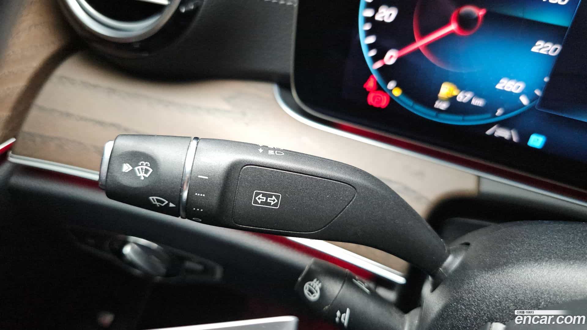 E-Class Mercedes-Benz 2022.0-OPTION-046