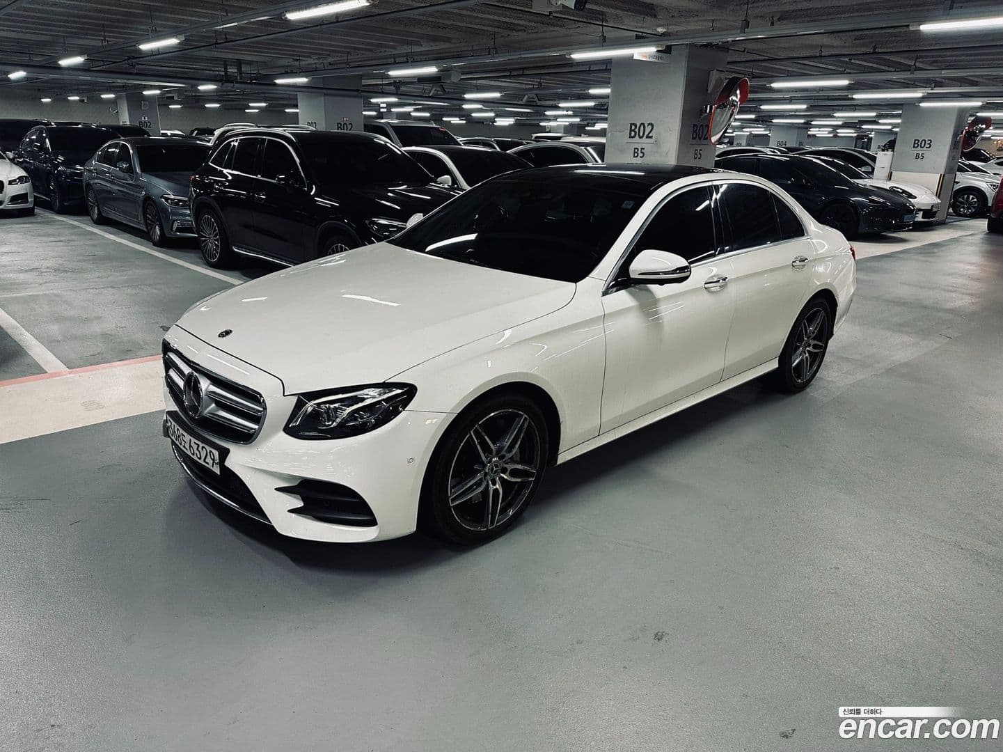 Main__Slider__Photo:E-Class Mercedes-Benz 2020.3-0