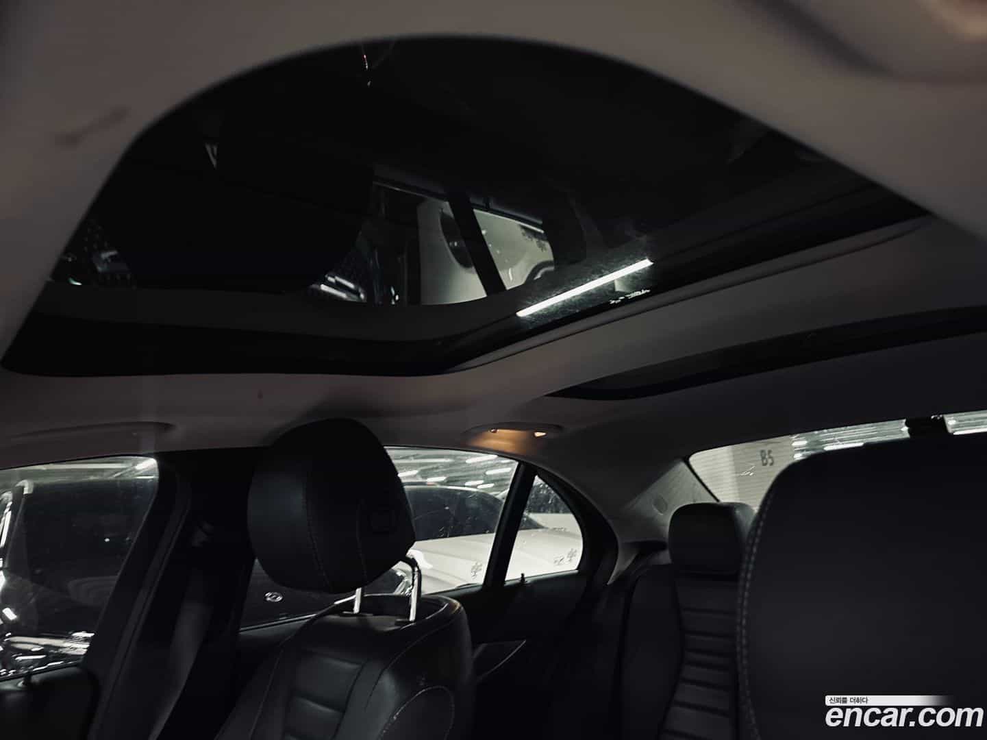 E-Class Mercedes-Benz 2020.3-OPTION-023