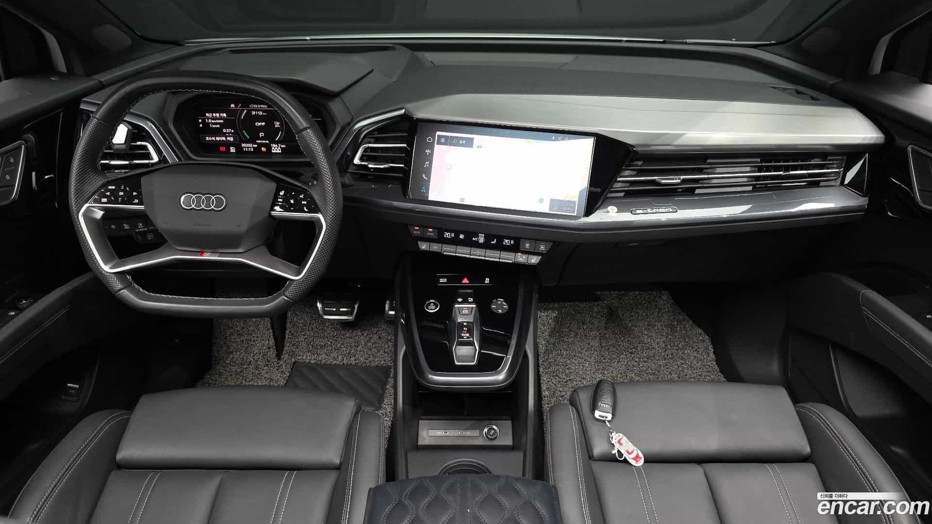 Q4 e-tron Audi 2023.11-INNER-007