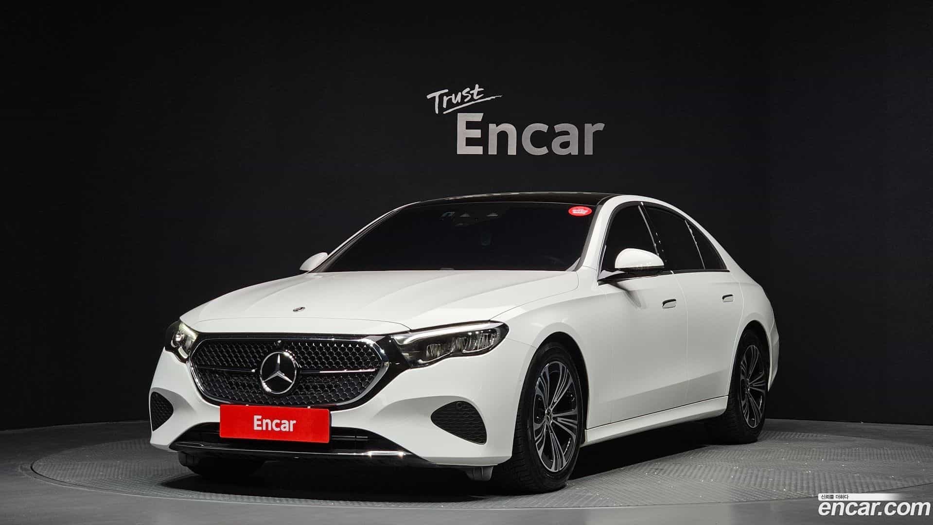 E-Class Mercedes-Benz 2024.8-OUTER-001