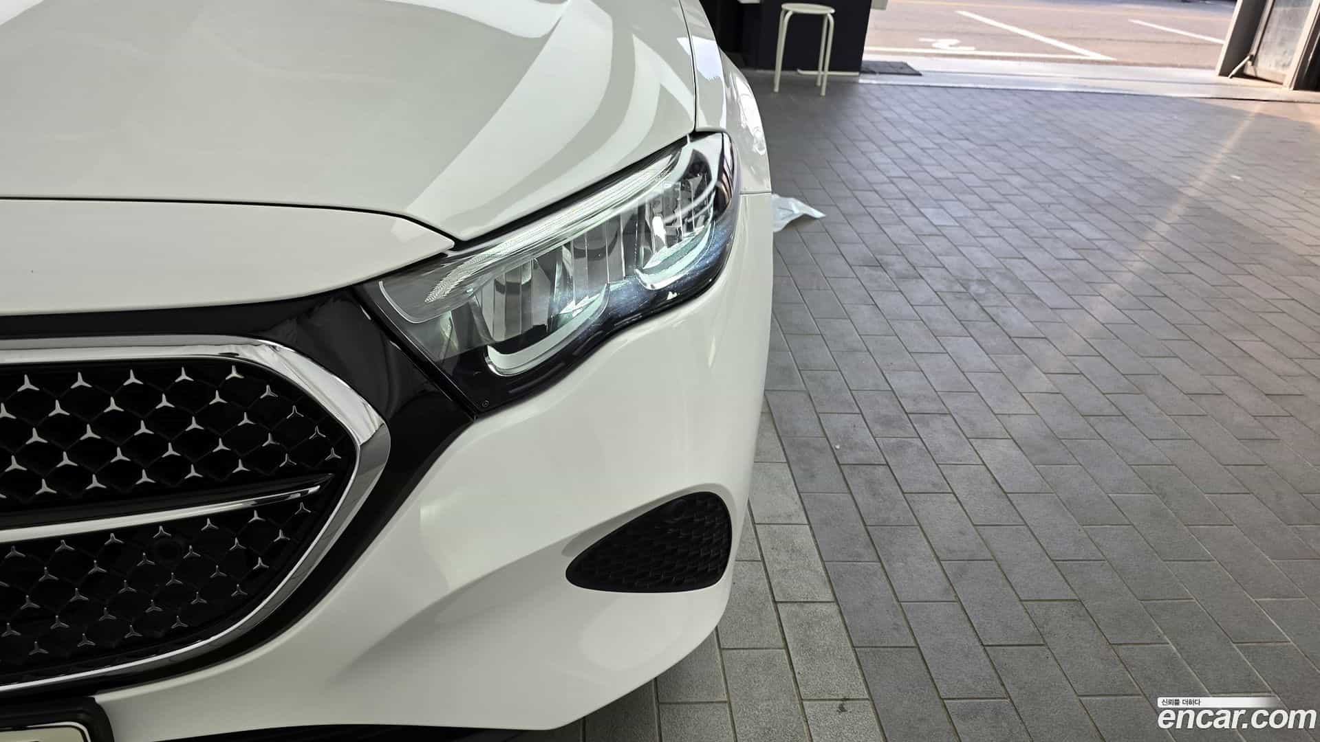 E-Class Mercedes-Benz 2024.8-OUTER-032