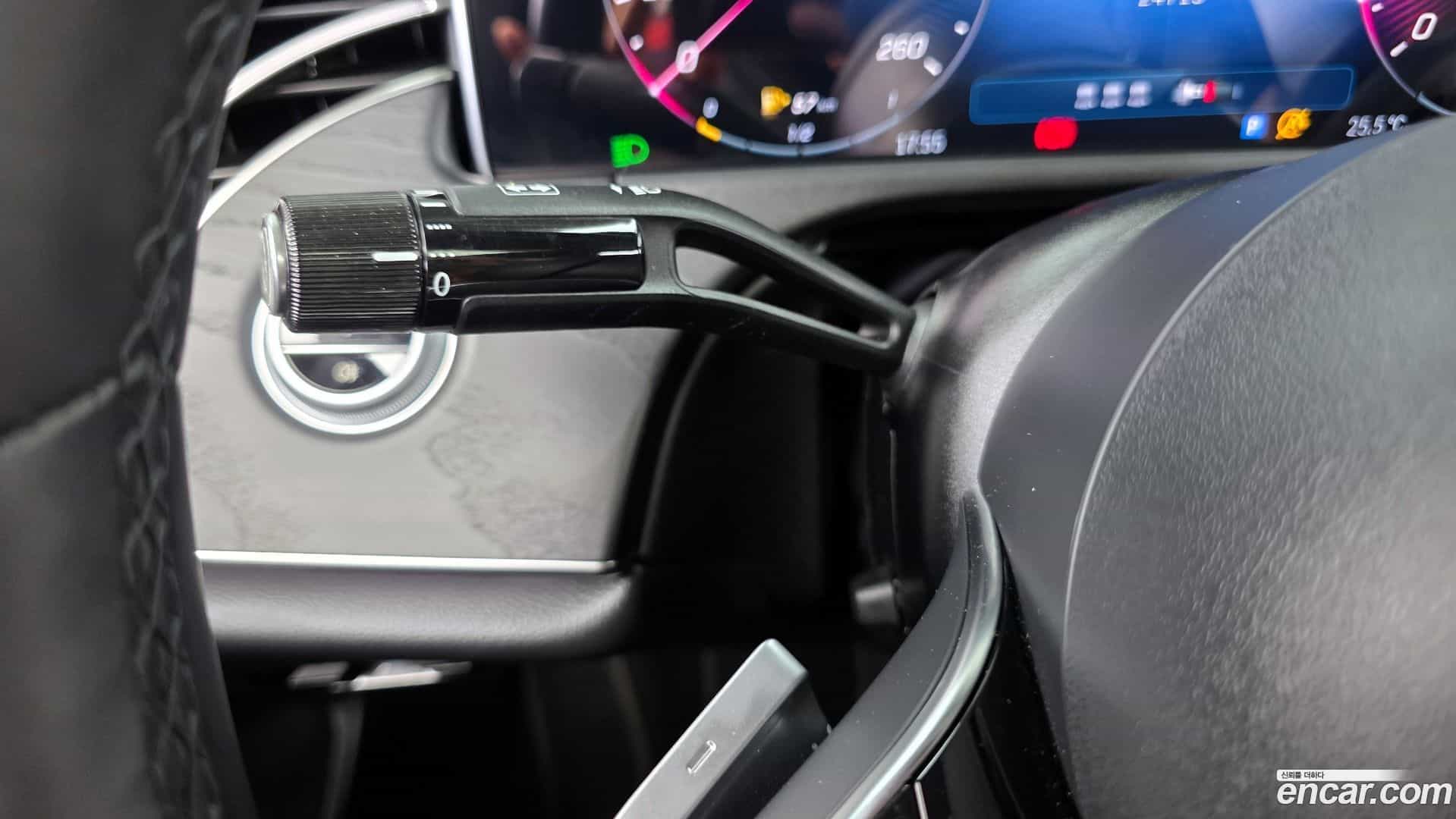 E-Class Mercedes-Benz 2024.8-OPTION-042