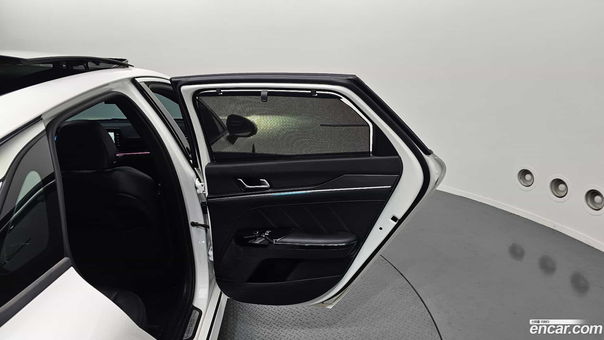K5 Kia 2023.2-INNER-035