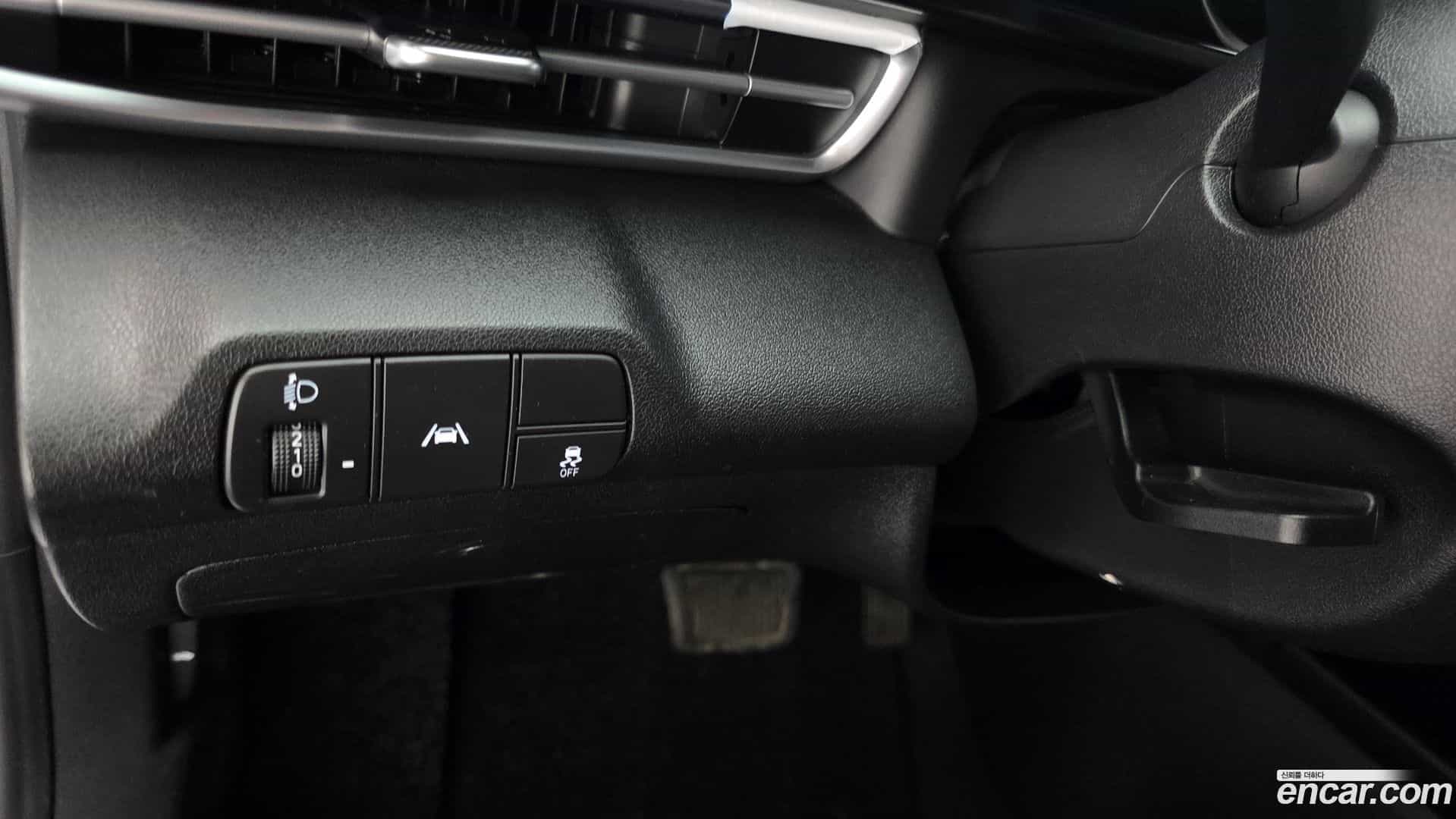 AVANTE Hyundai 2020.7-OPTION-024