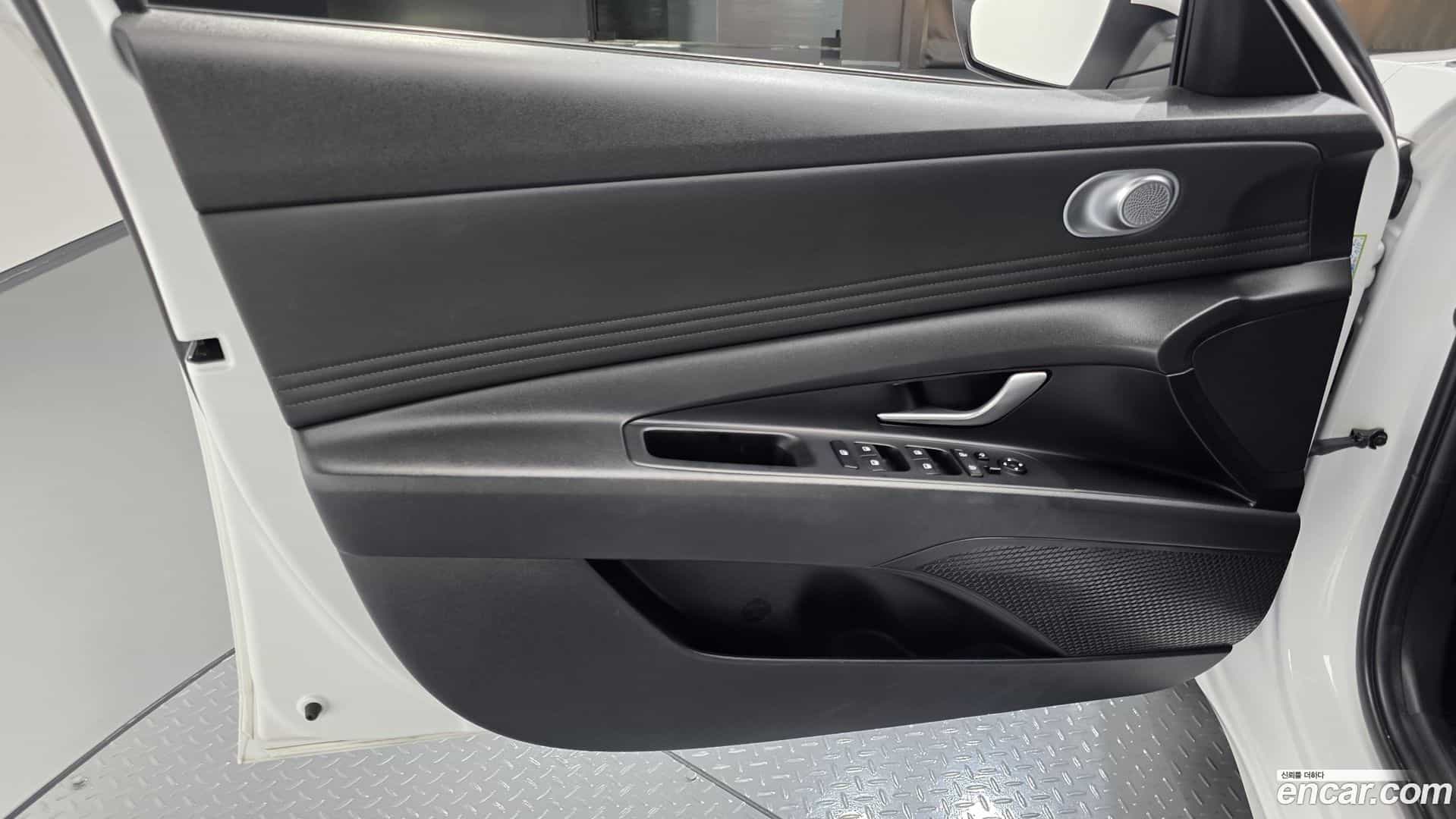 AVANTE Hyundai 2020.7-INNER-034