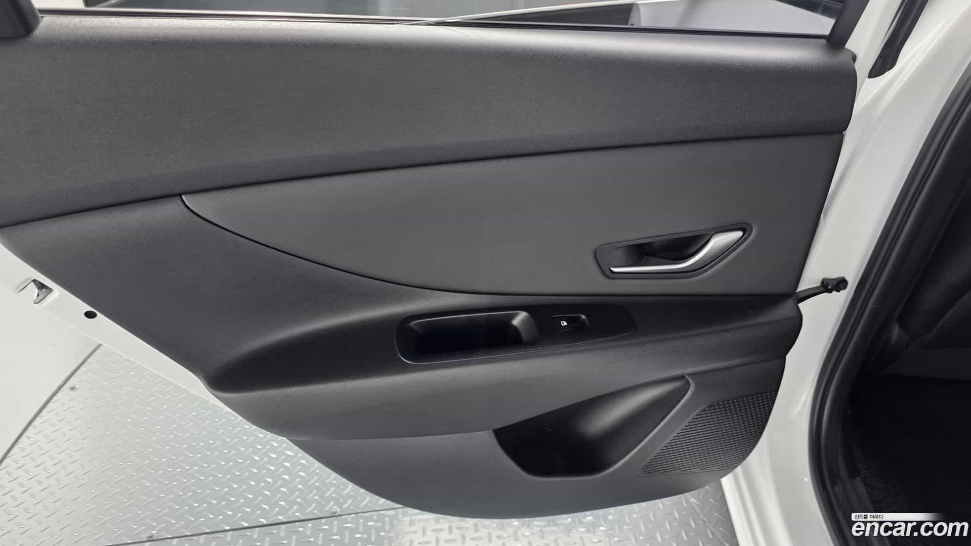 AVANTE Hyundai 2020.7-INNER-035