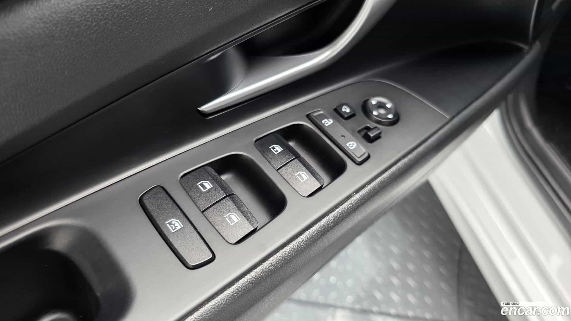 AVANTE Hyundai 2020.7-OPTION-041