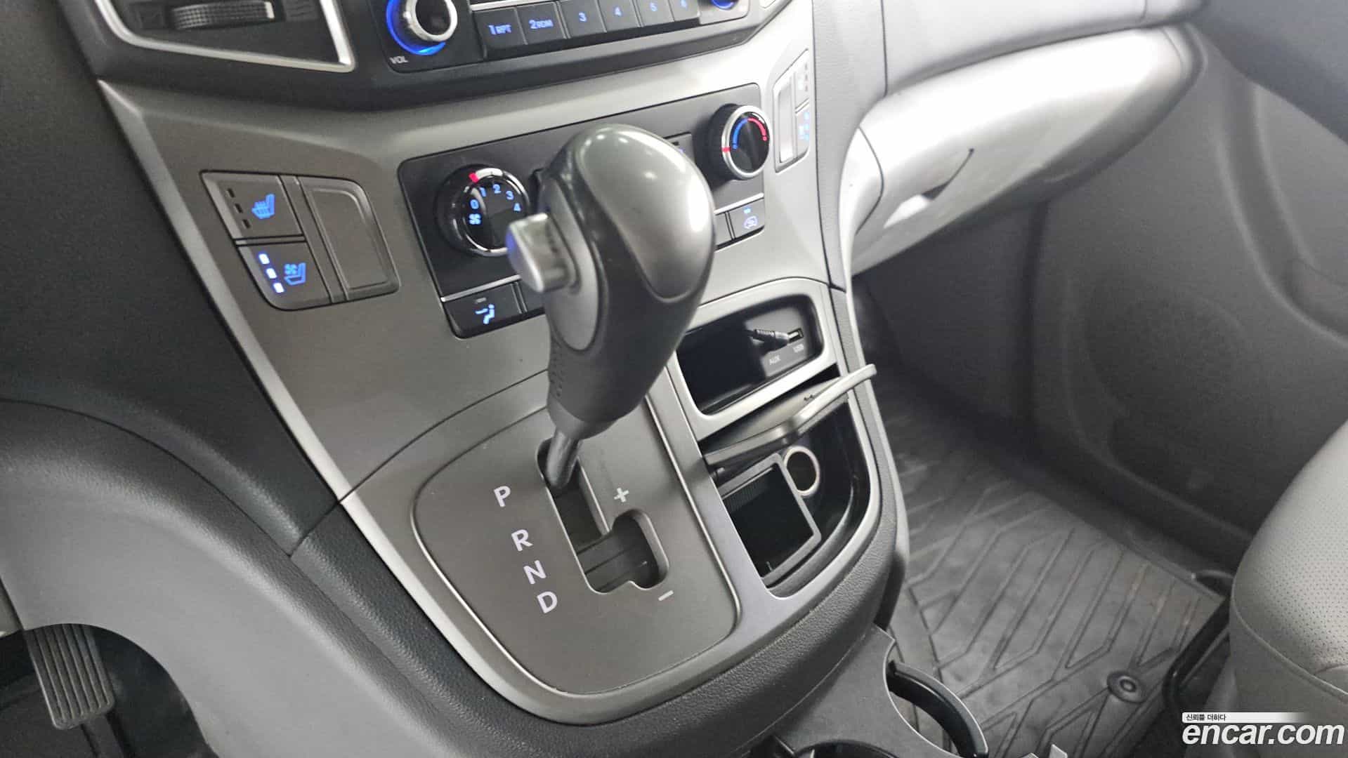 Starex Hyundai 2020.5-INNER-009