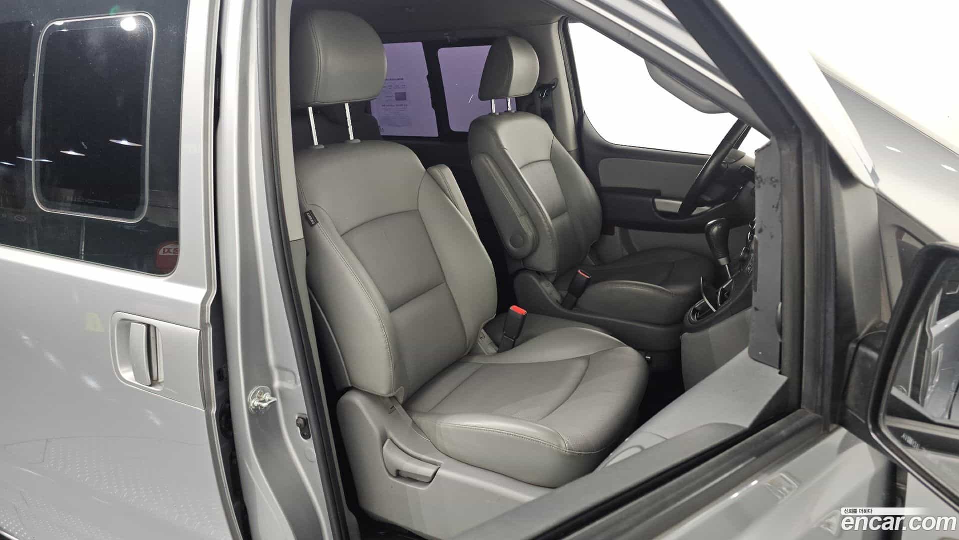 Starex Hyundai 2020.5-OPTION-016
