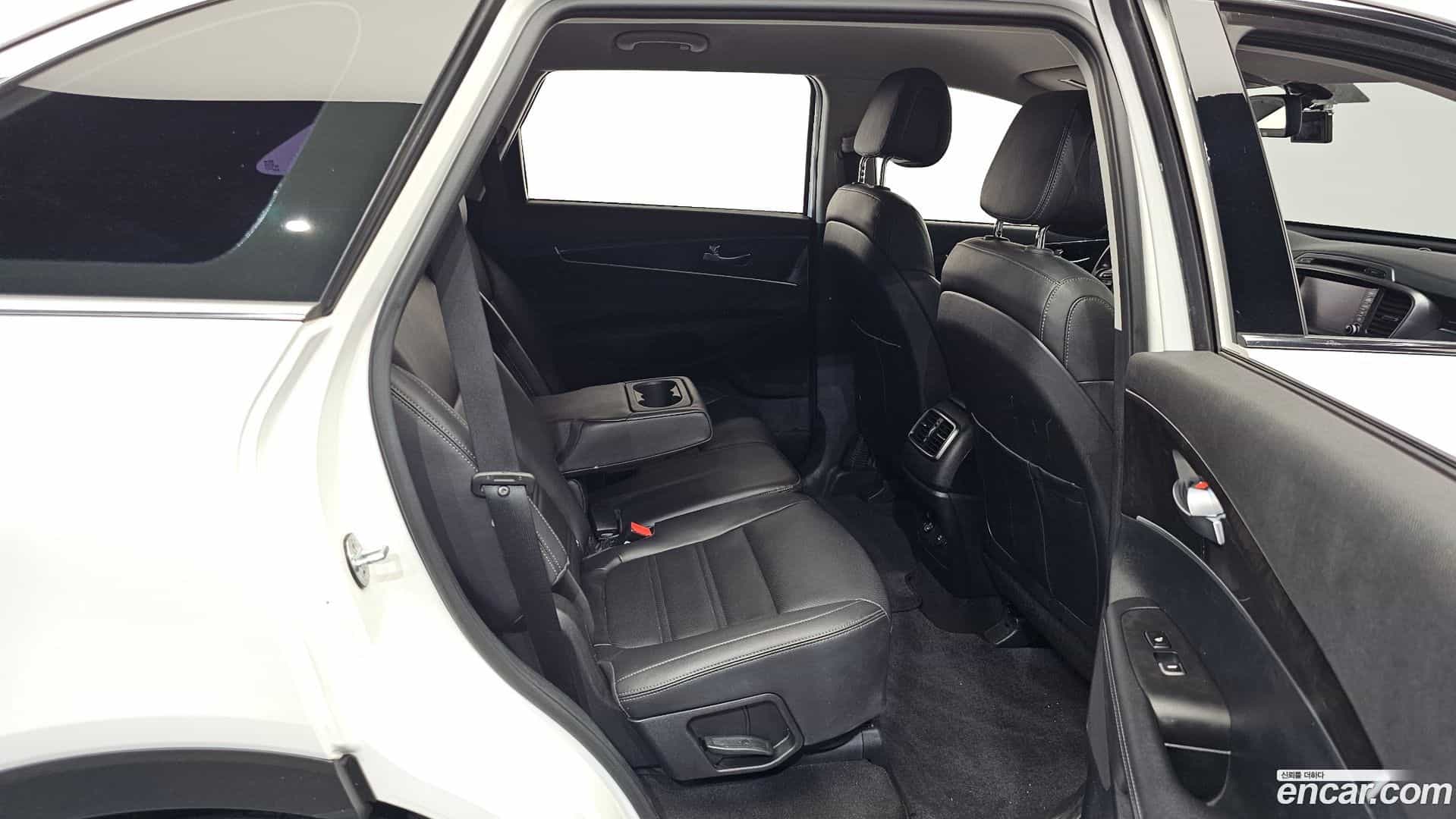Sorento Kia 2017.5-OPTION-015