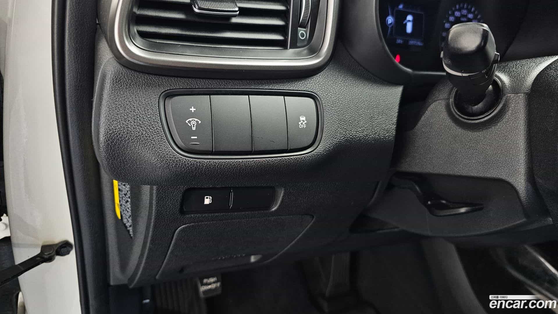 Sorento Kia 2017.5-OPTION-021