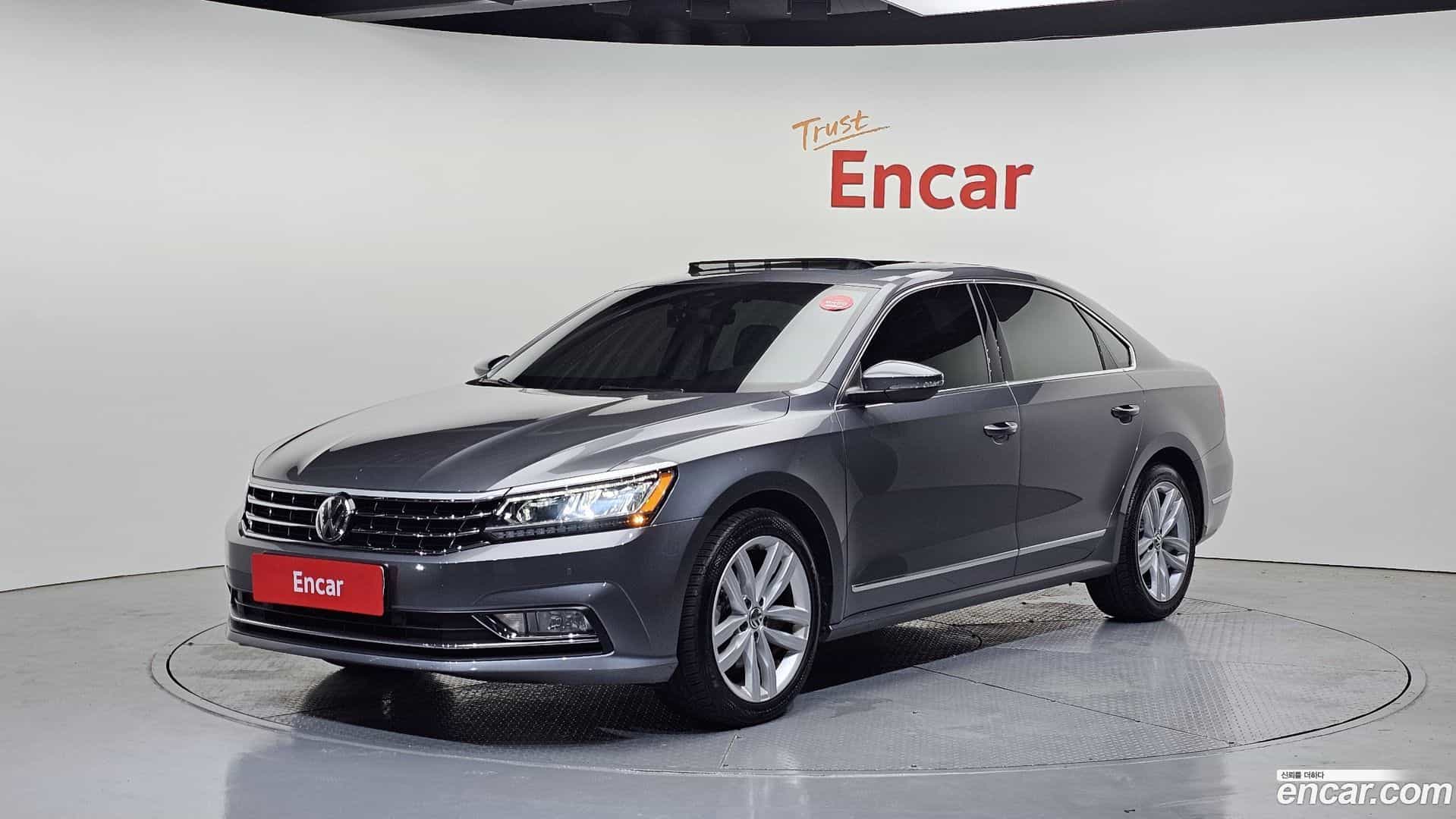 Passat Volkswagen 2018.9-OUTER-001