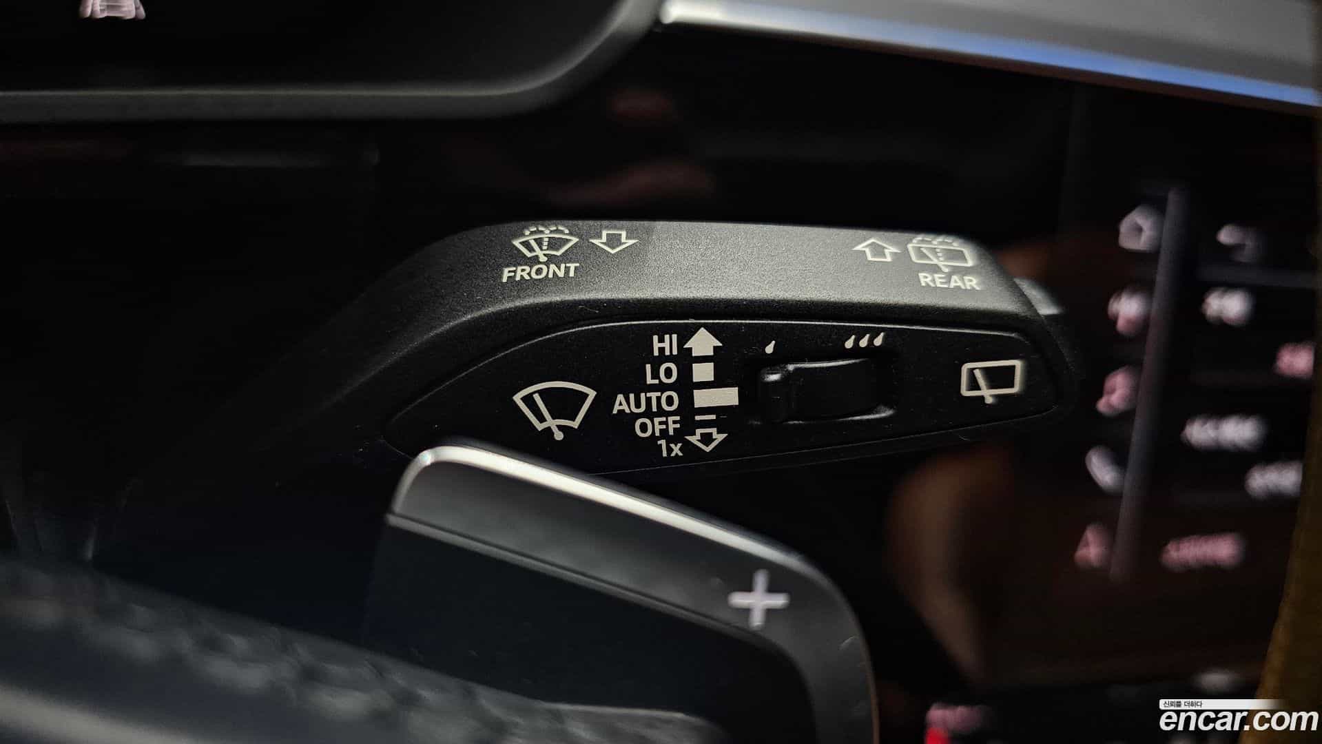 e-tron Audi 2020.11-OPTION-021