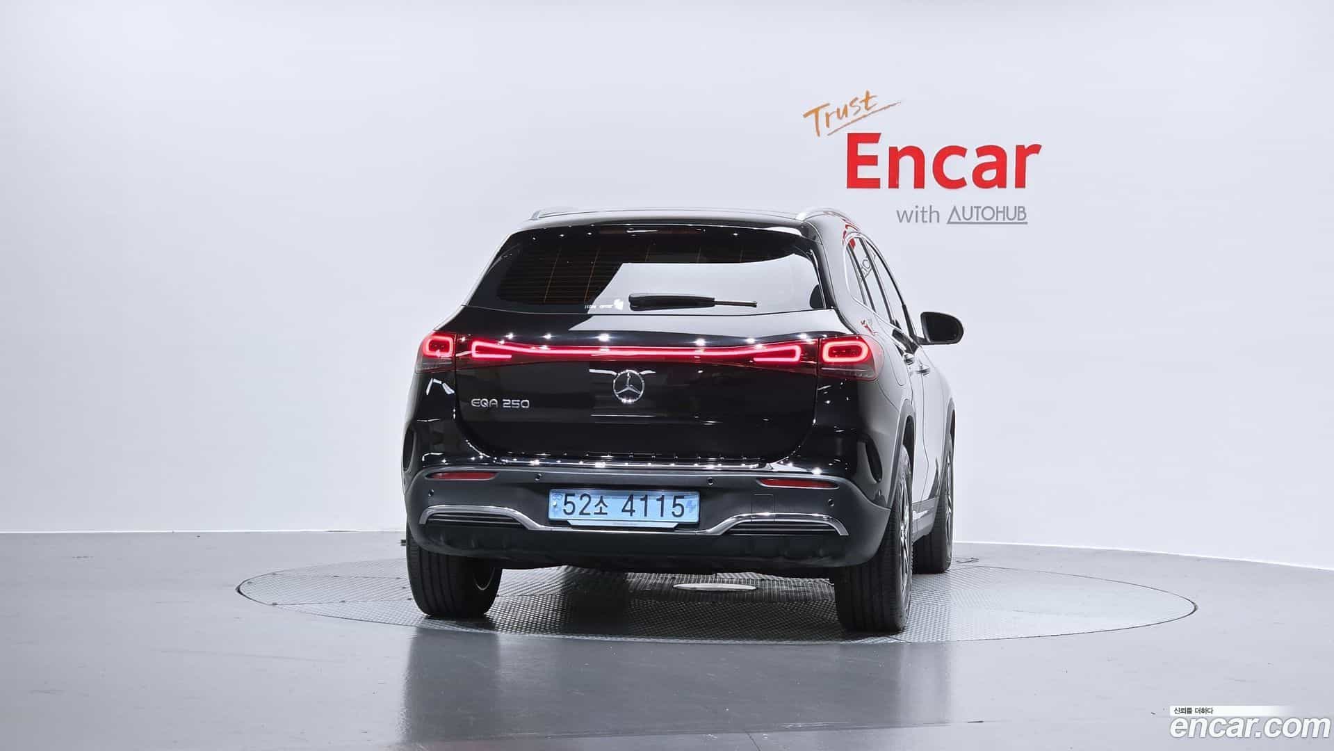 EQA Mercedes-Benz 2023.9-OUTER-004
