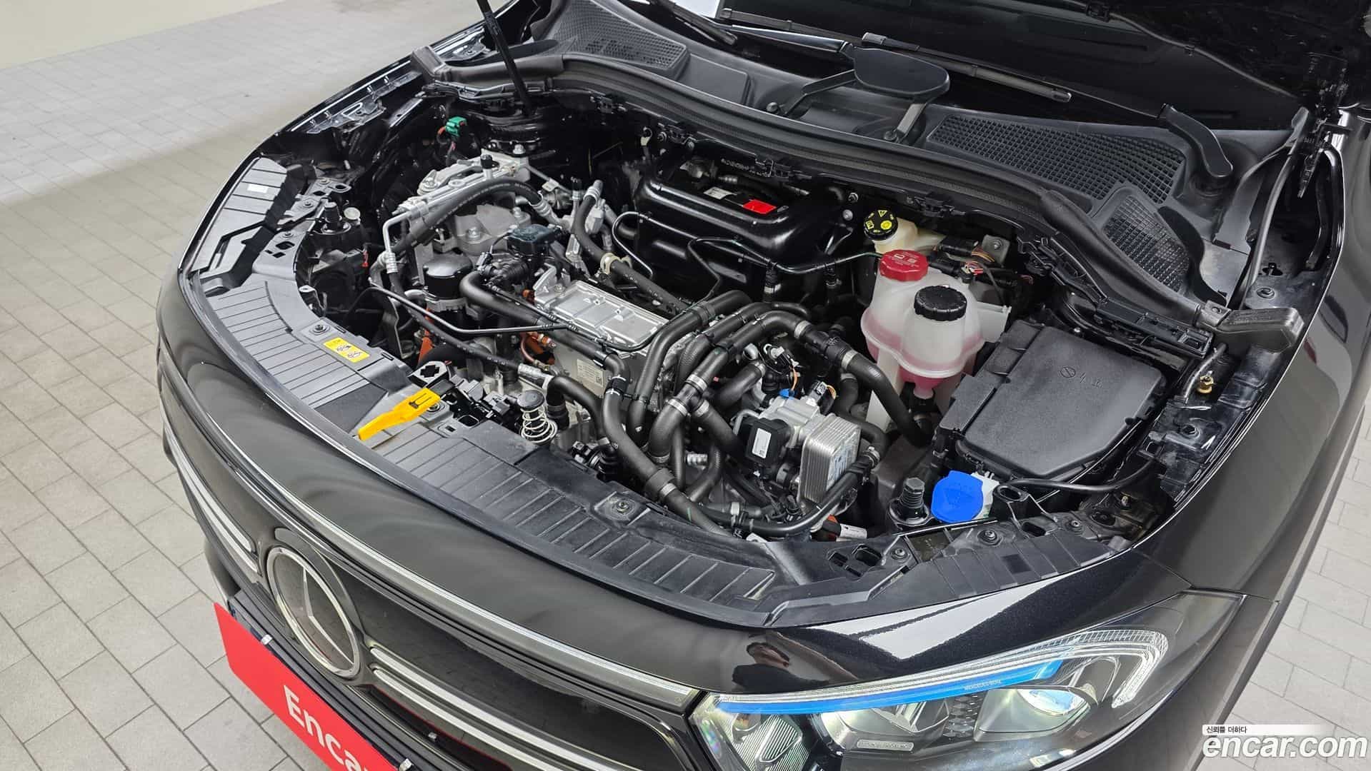 EQA Mercedes-Benz 2023.9-OUTER-006