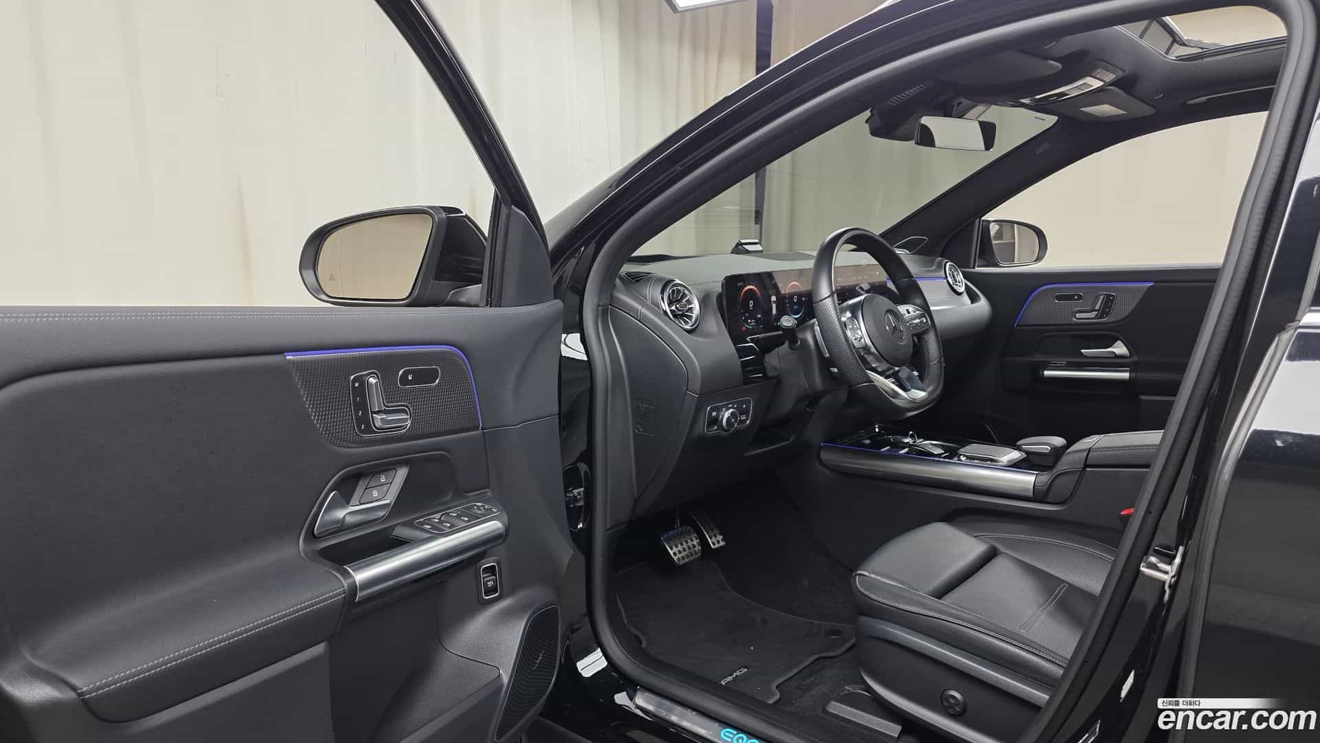 EQA Mercedes-Benz 2023.9-INNER-010