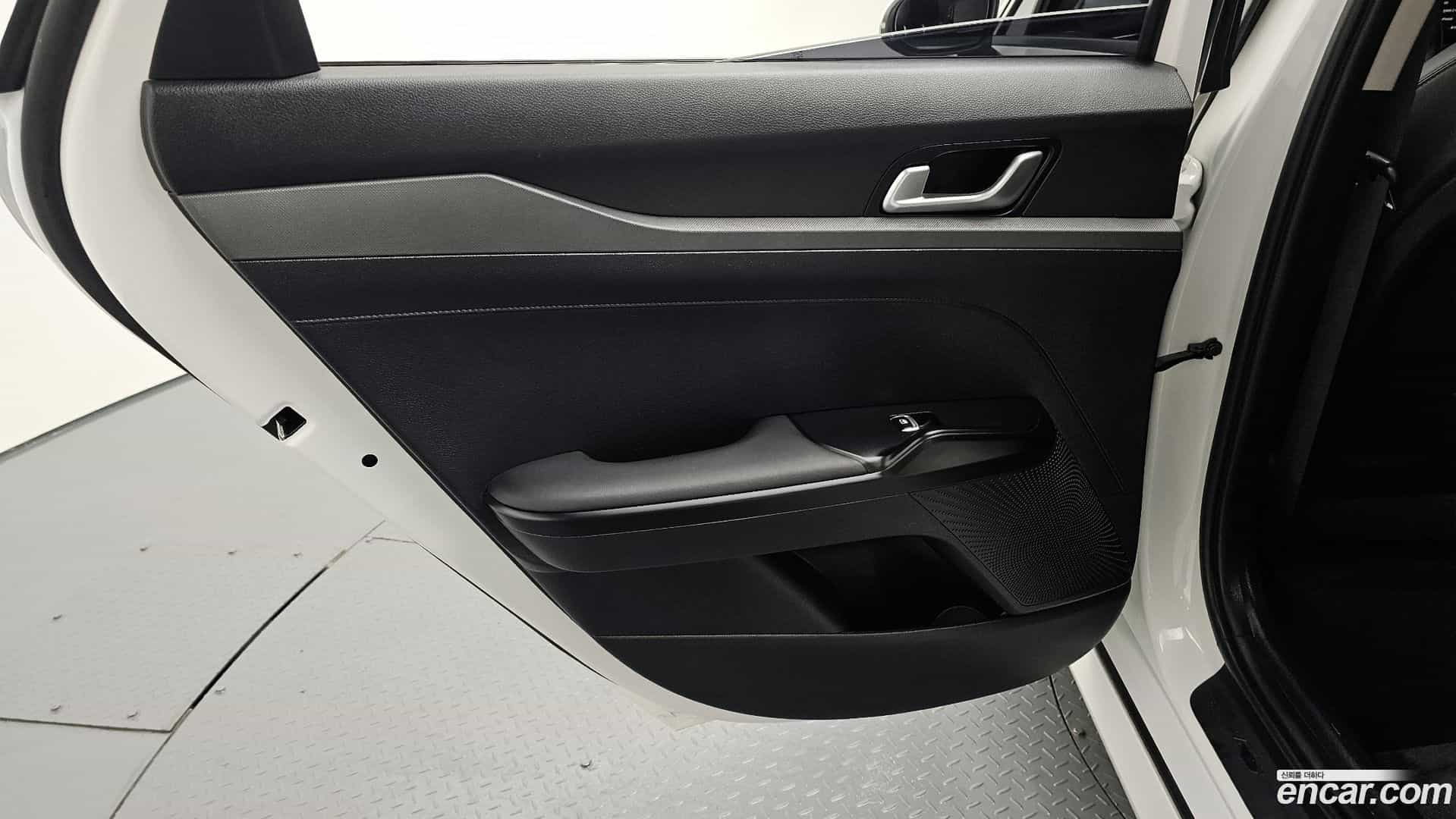 K5 Kia 2021.11-INNER-035