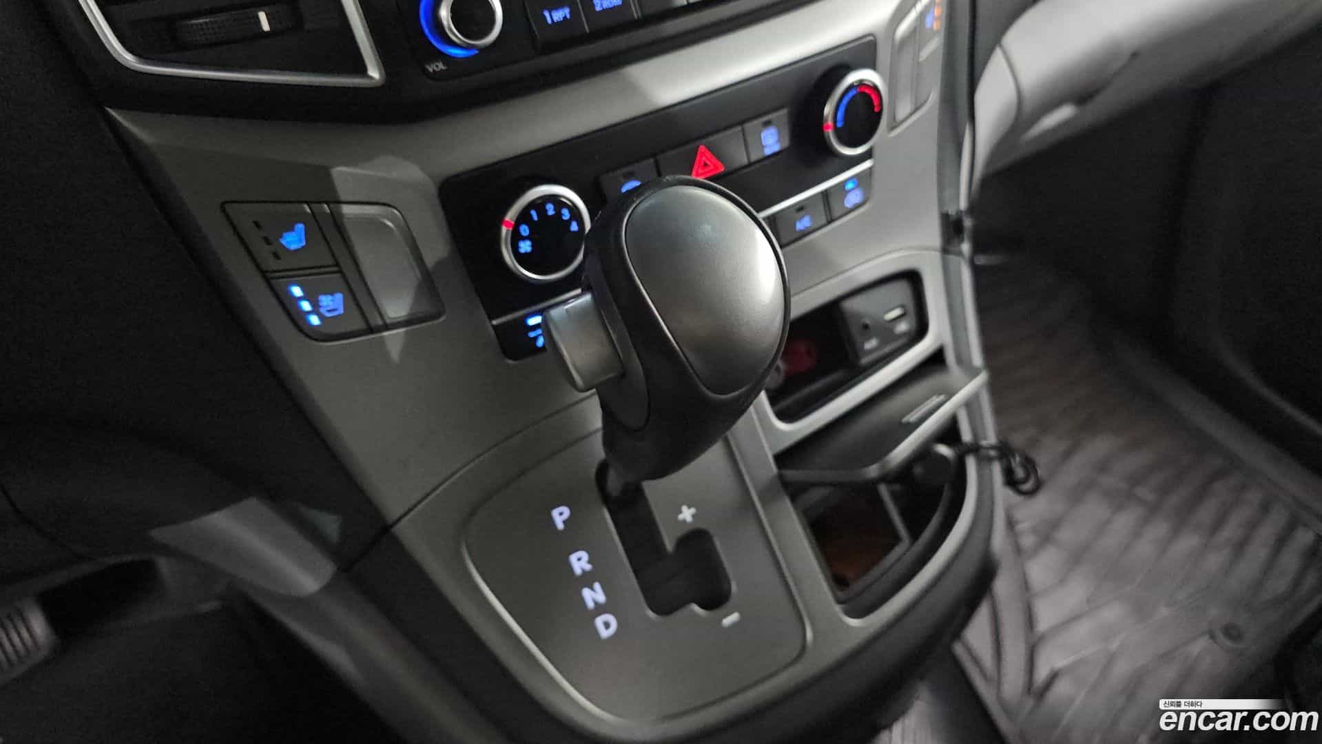 Starex Hyundai 2018.7-INNER-009