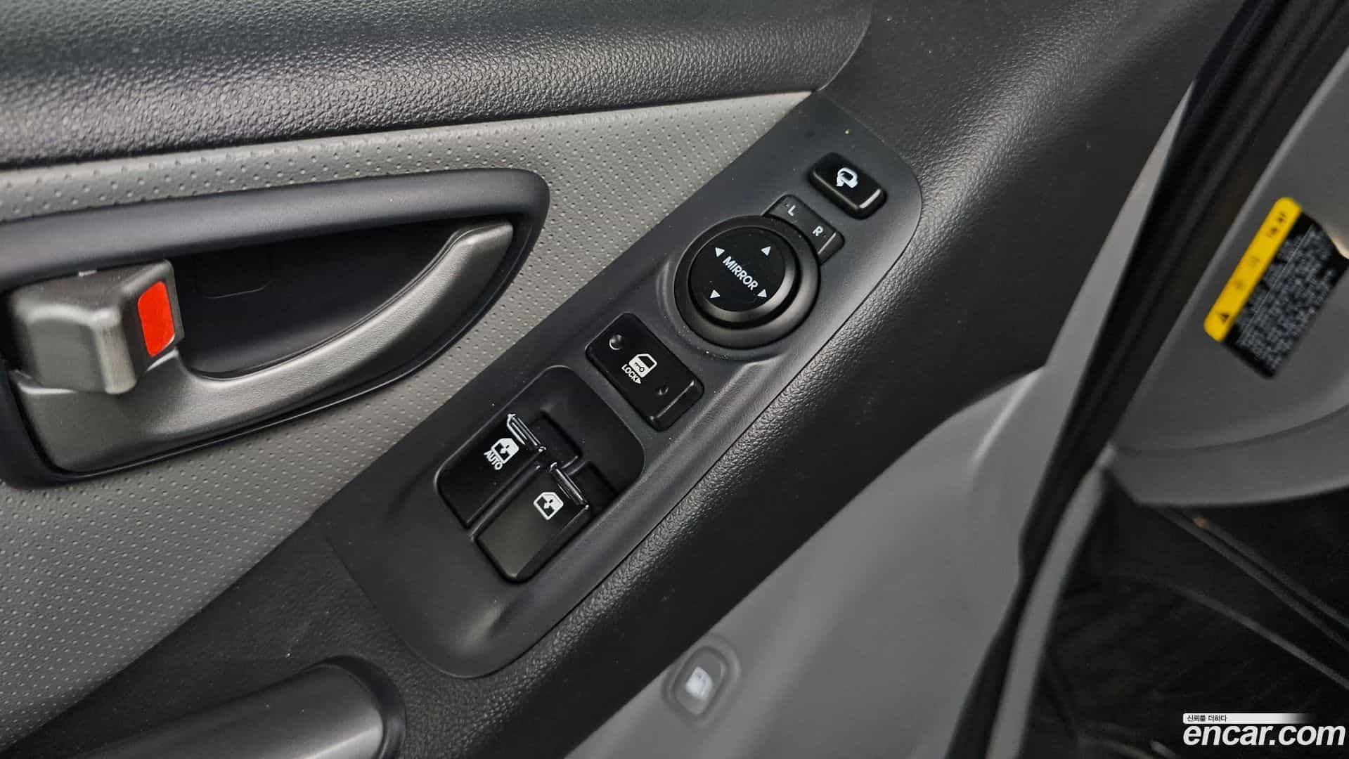 Starex Hyundai 2018.7-OPTION-023