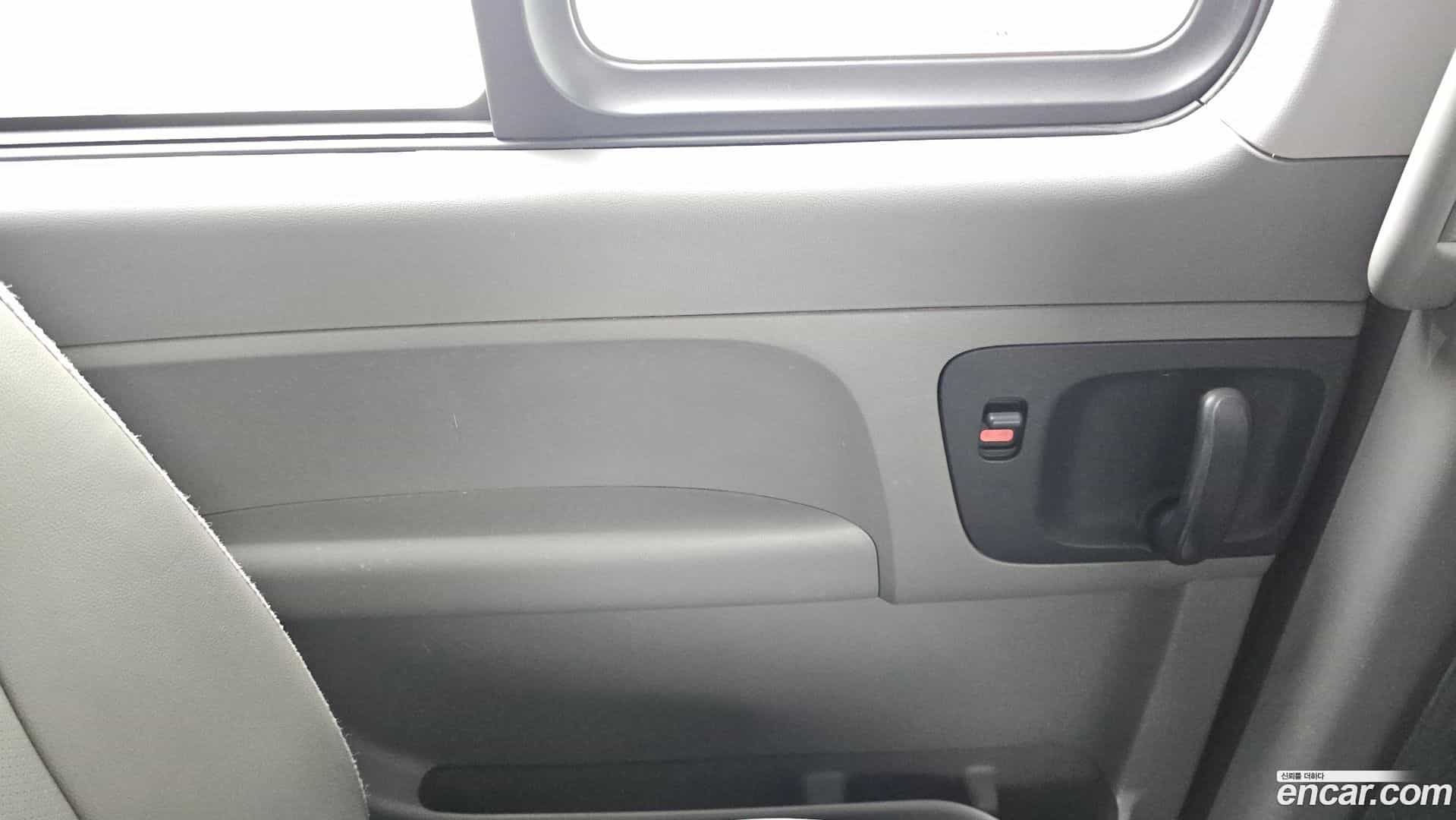 Starex Hyundai 2018.7-INNER-035
