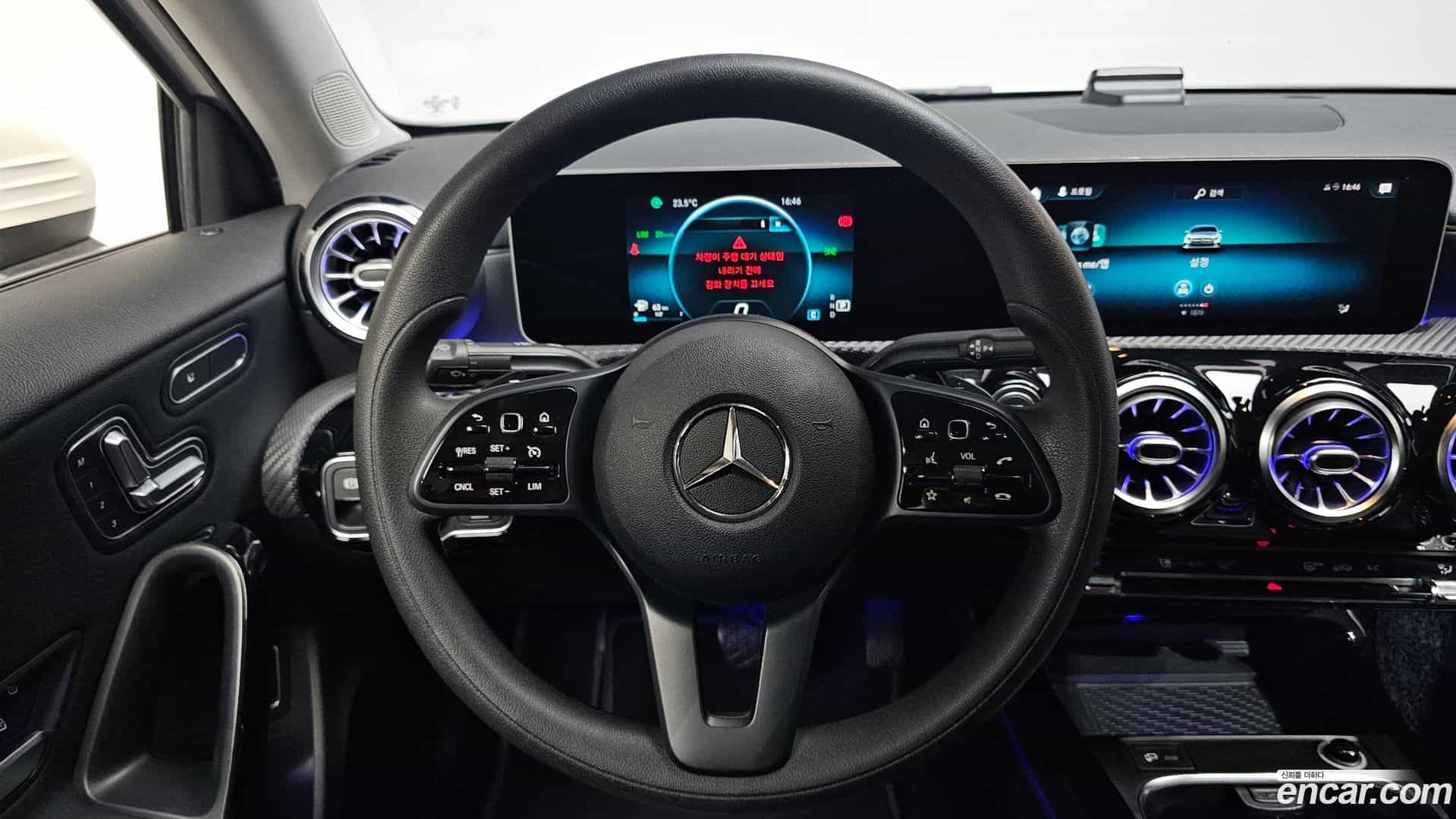 A-Class Mercedes-Benz 2020.2-OPTION-017
