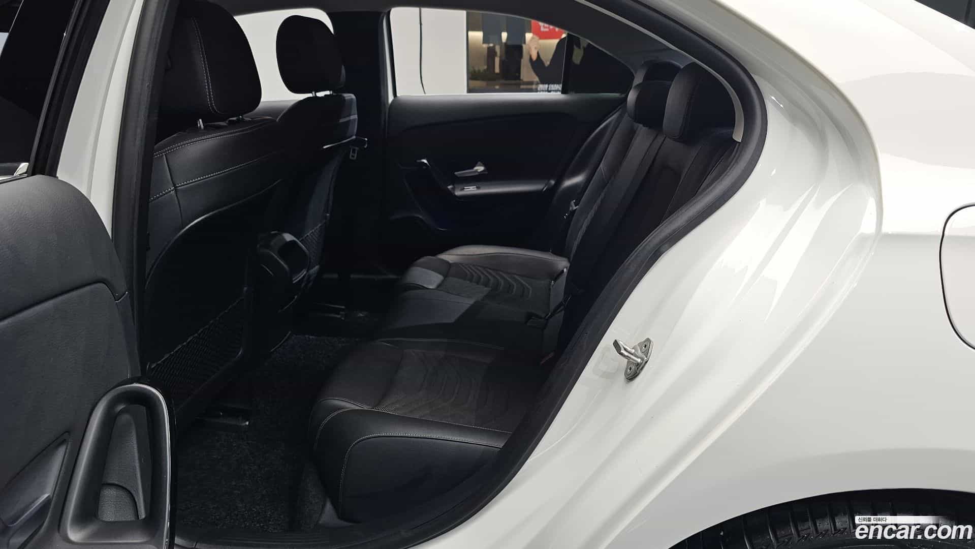 A-Class Mercedes-Benz 2020.2-INNER-036
