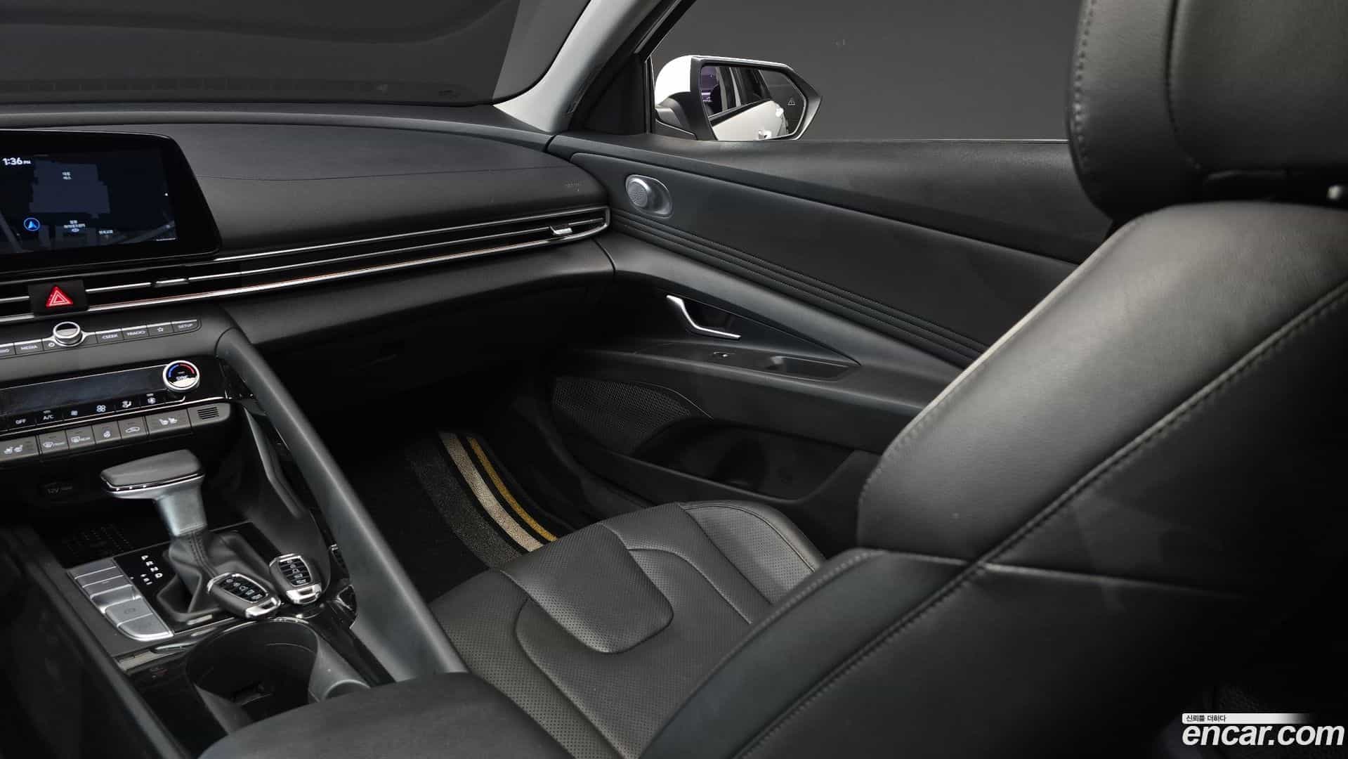 AVANTE Hyundai 2020.5-INNER-036