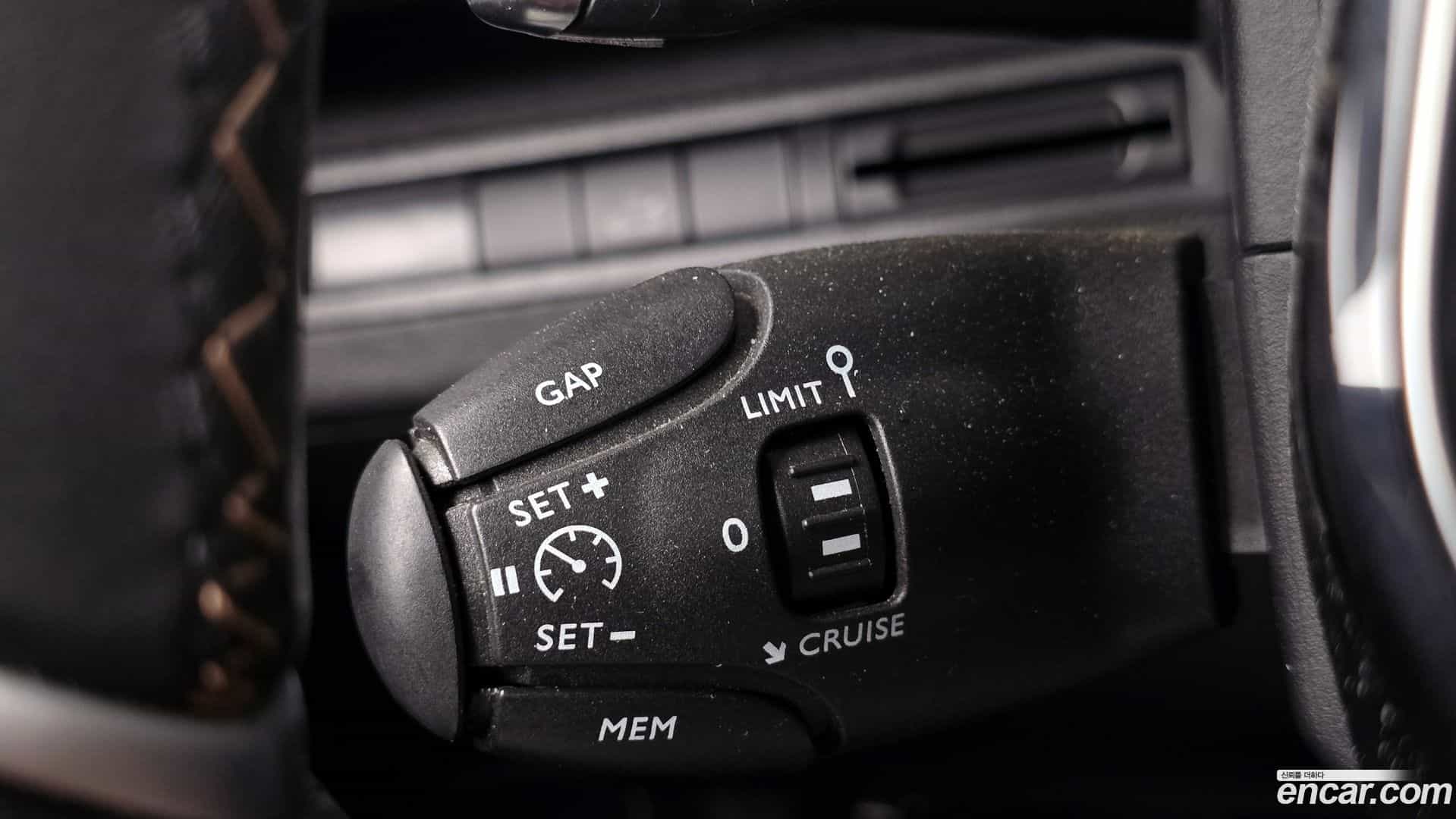 3008 Peugeot 2020.6-OPTION-021