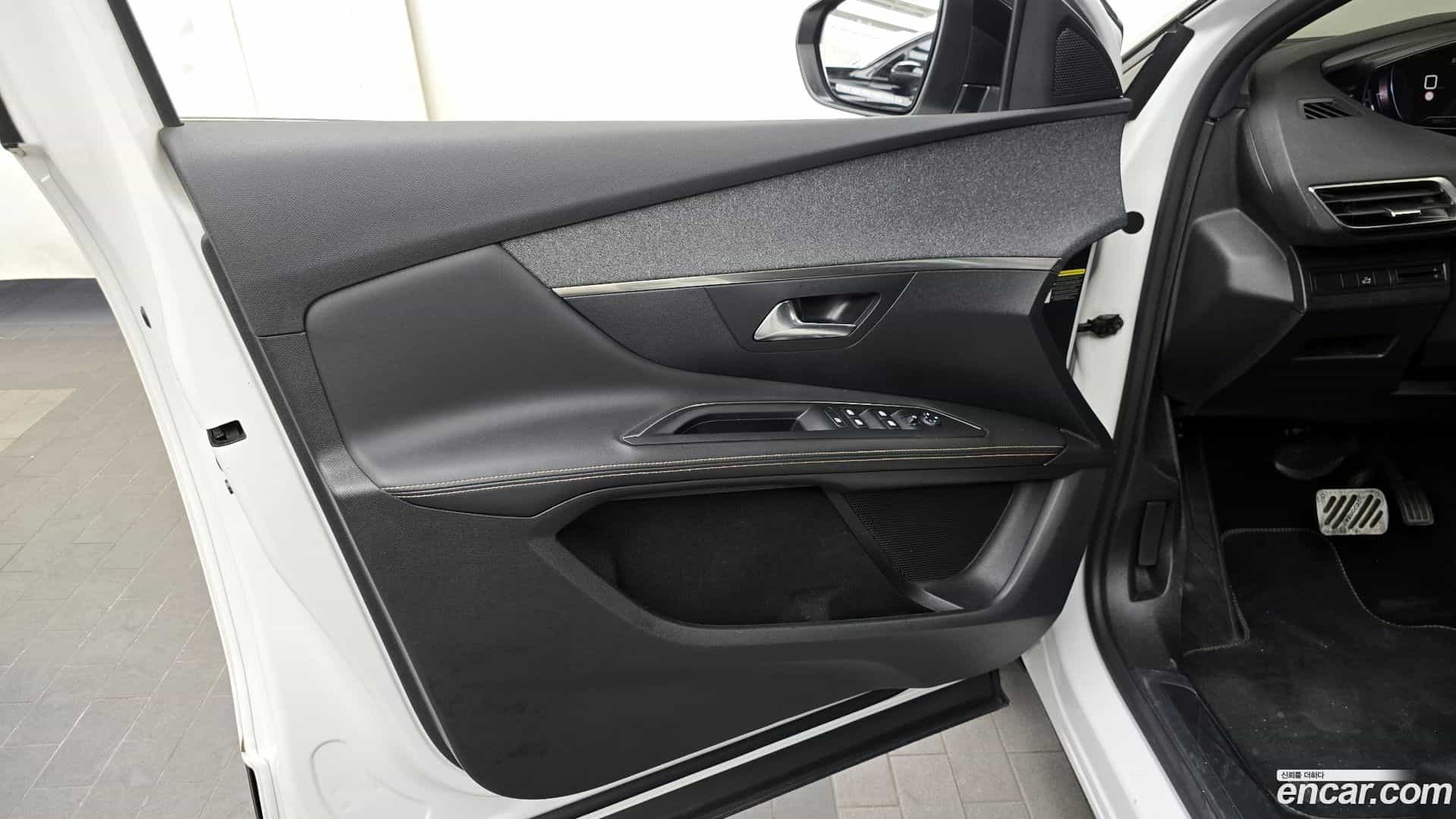 3008 Peugeot 2020.6-INNER-034