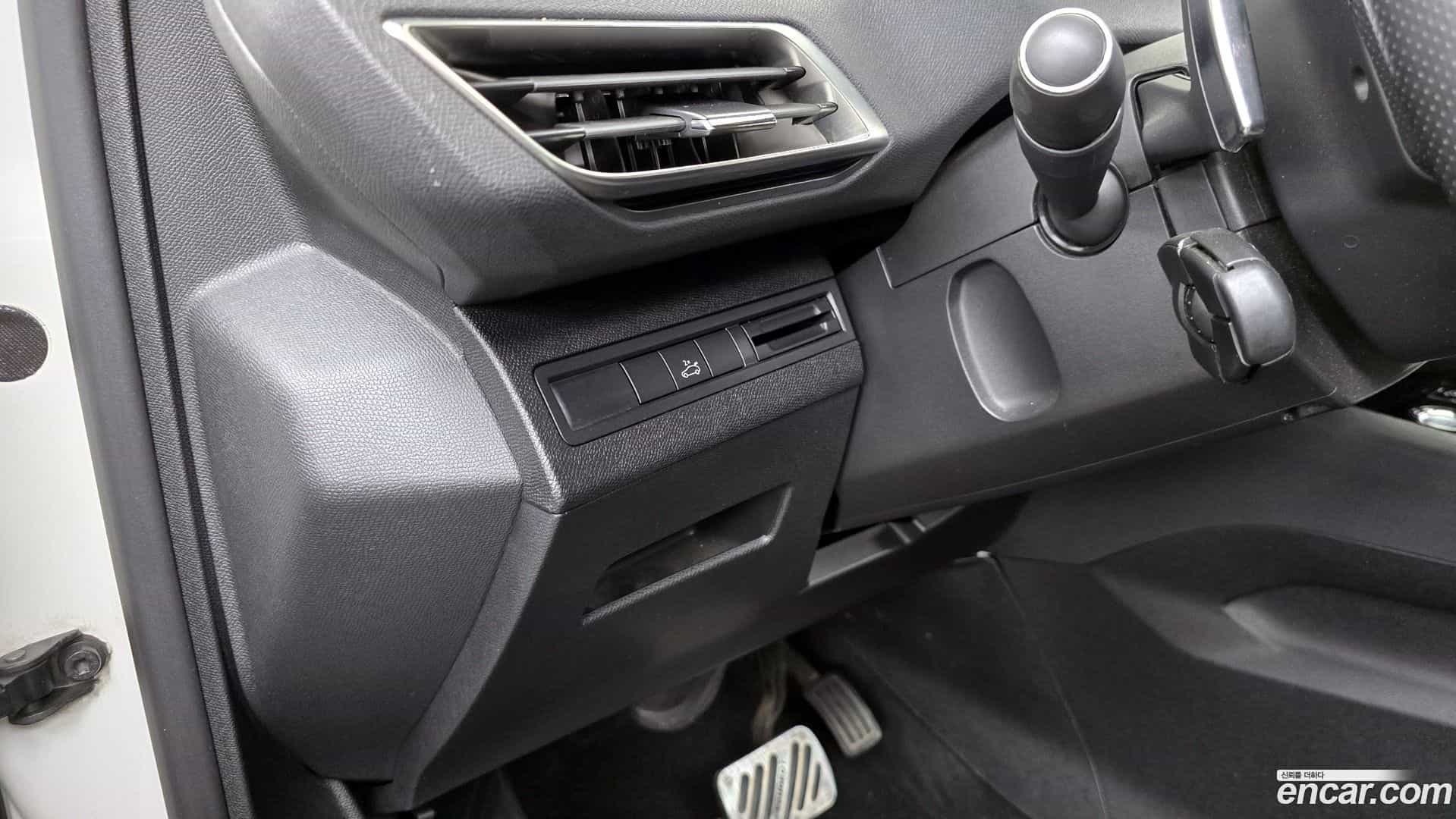 3008 Peugeot 2020.6-OPTION-042