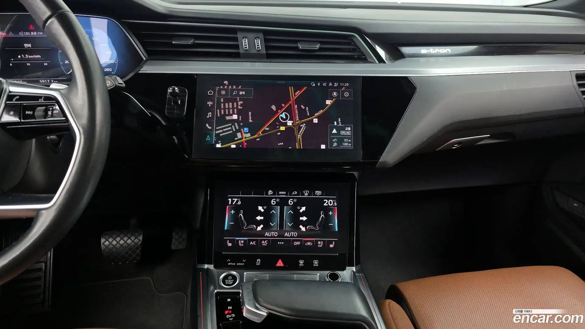 e-tron Audi 2021.10-OPTION-018