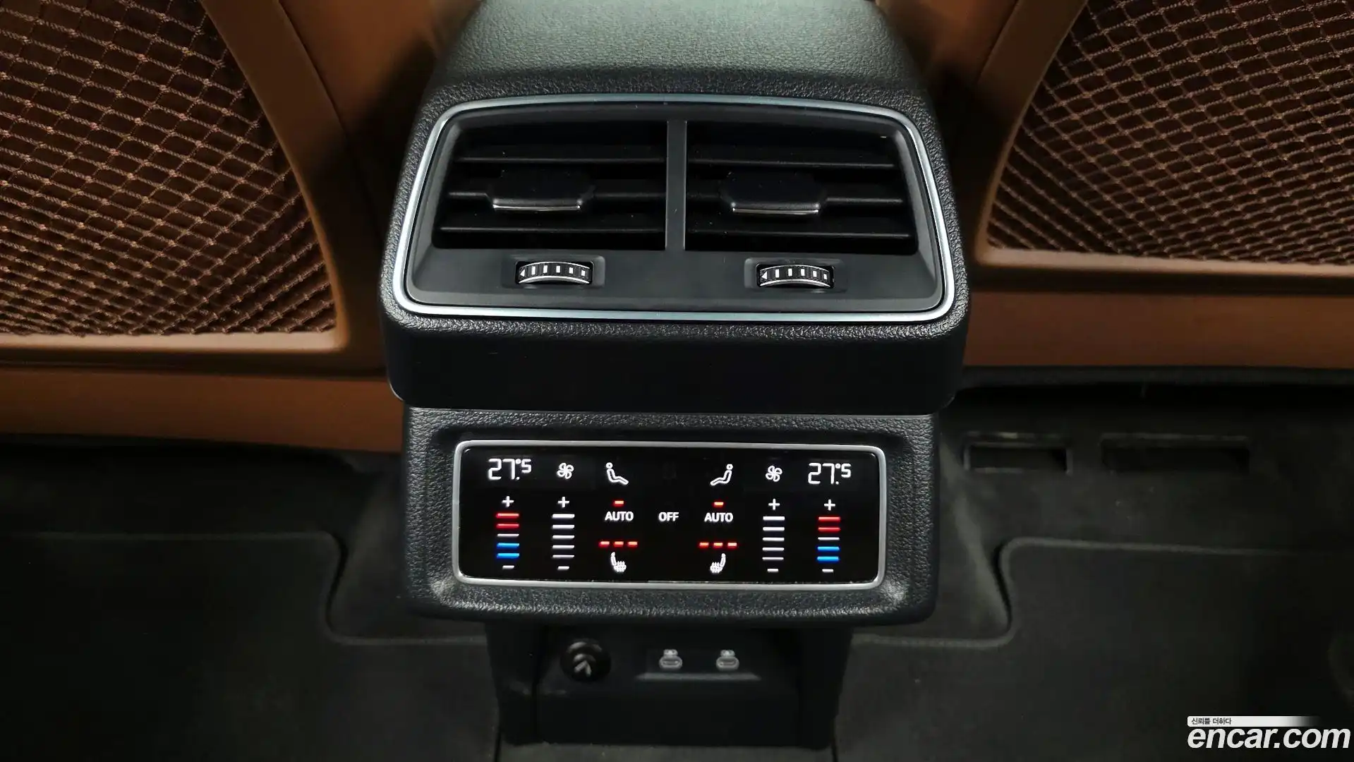e-tron Audi 2021.10-OPTION-023