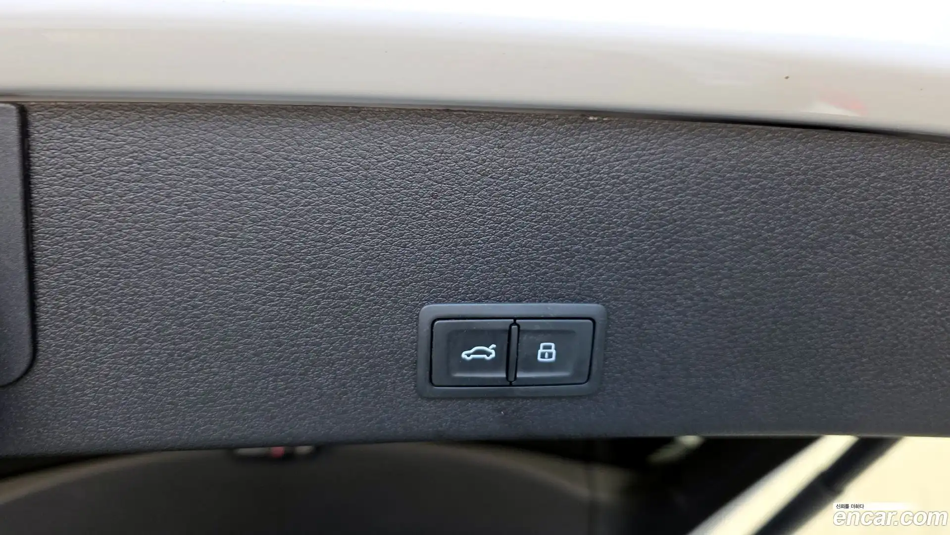 e-tron Audi 2021.10-OPTION-046