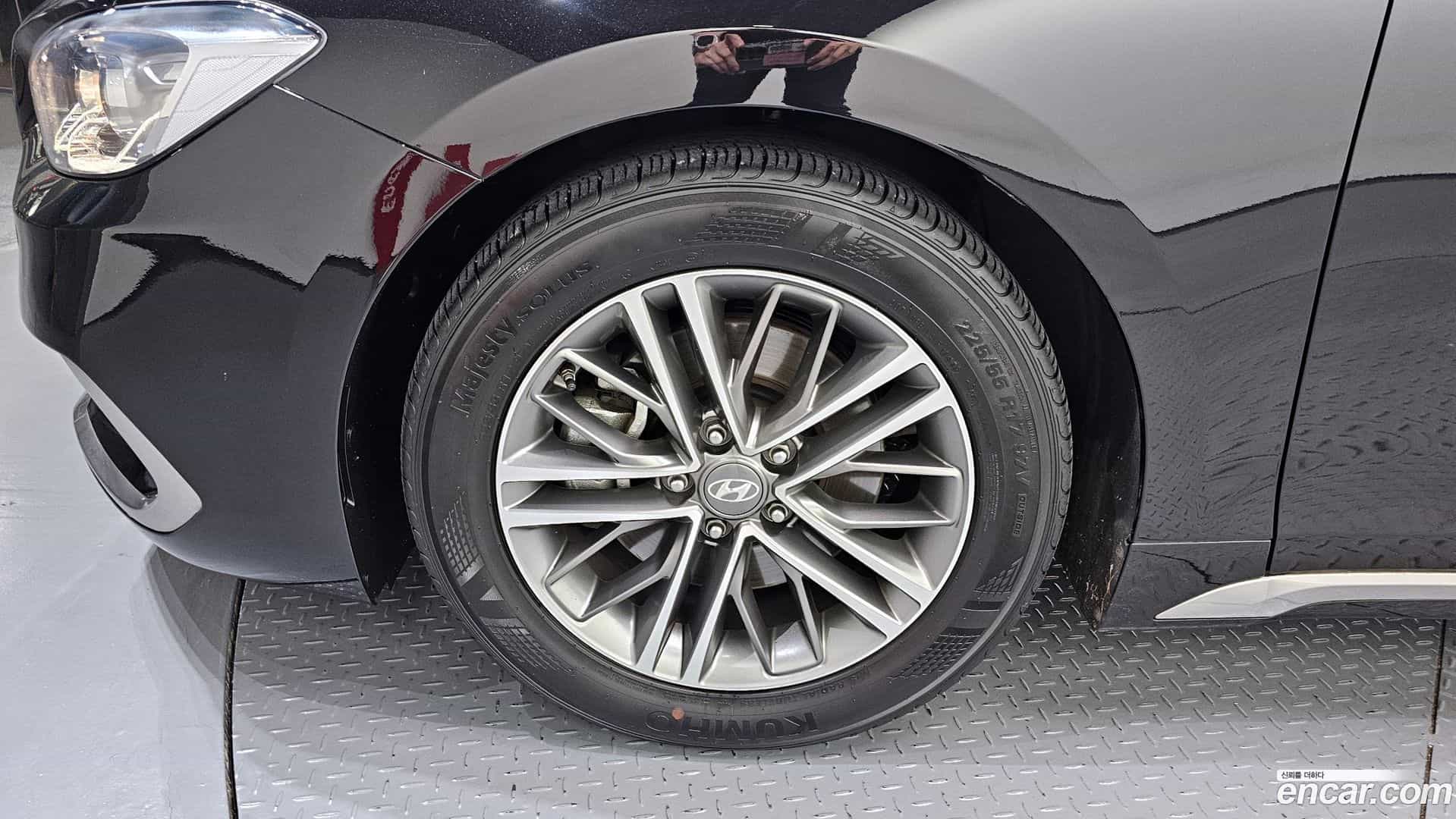 Grandeur Hyundai 2019.4-OUTER-005