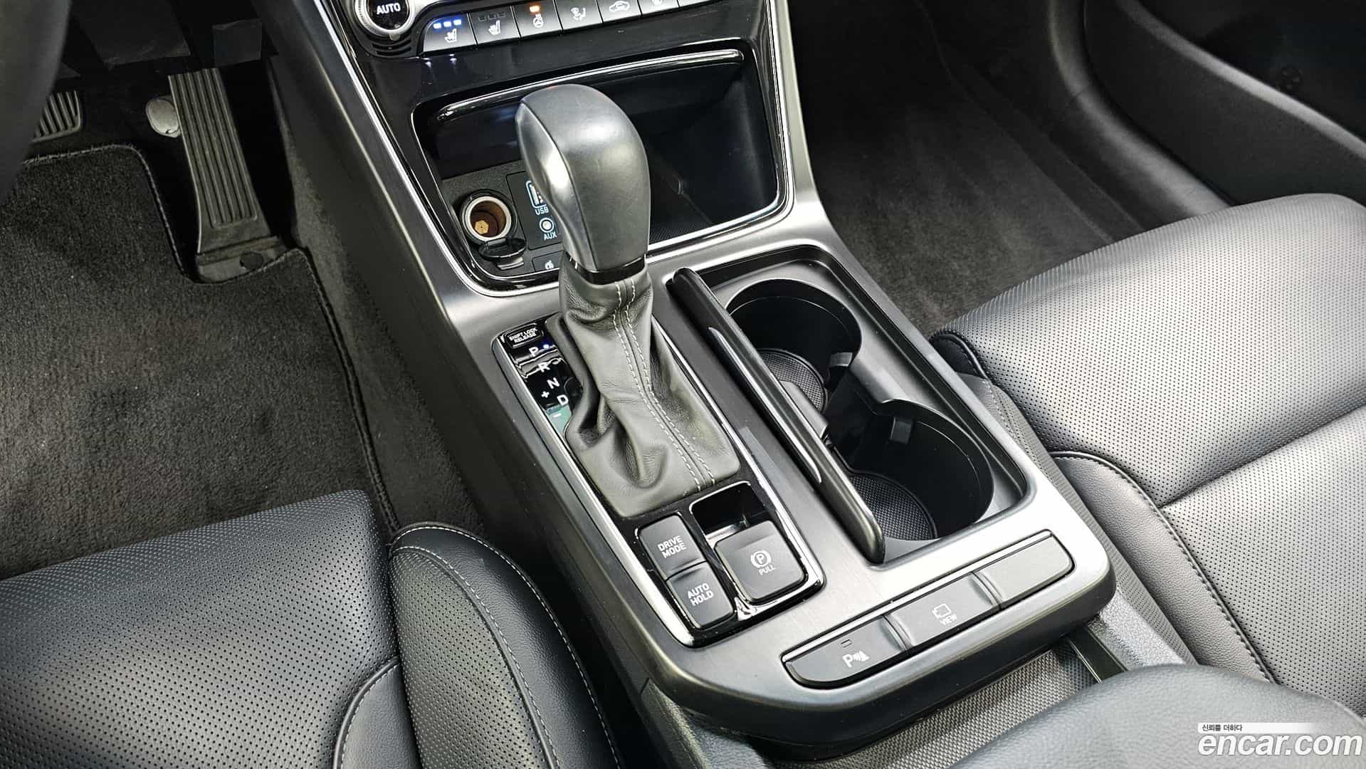 Grandeur Hyundai 2019.4-INNER-009