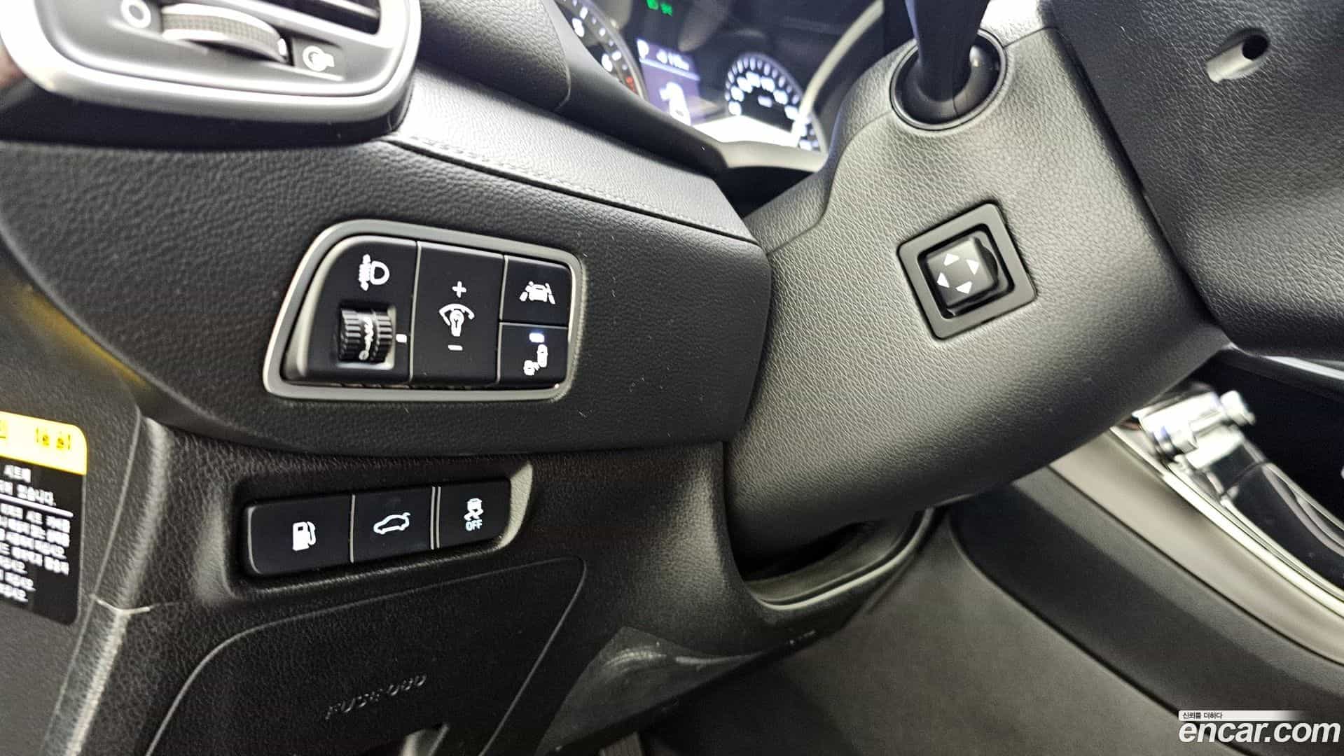 Grandeur Hyundai 2019.4-OPTION-020