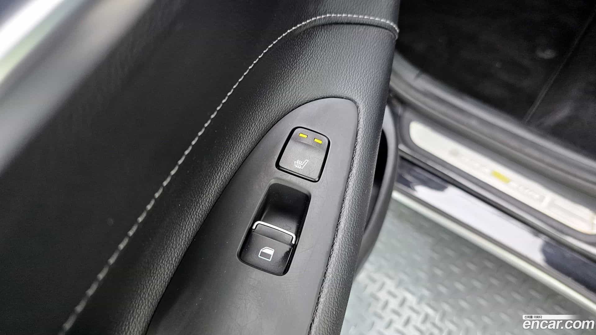 Grandeur Hyundai 2019.4-OPTION-024