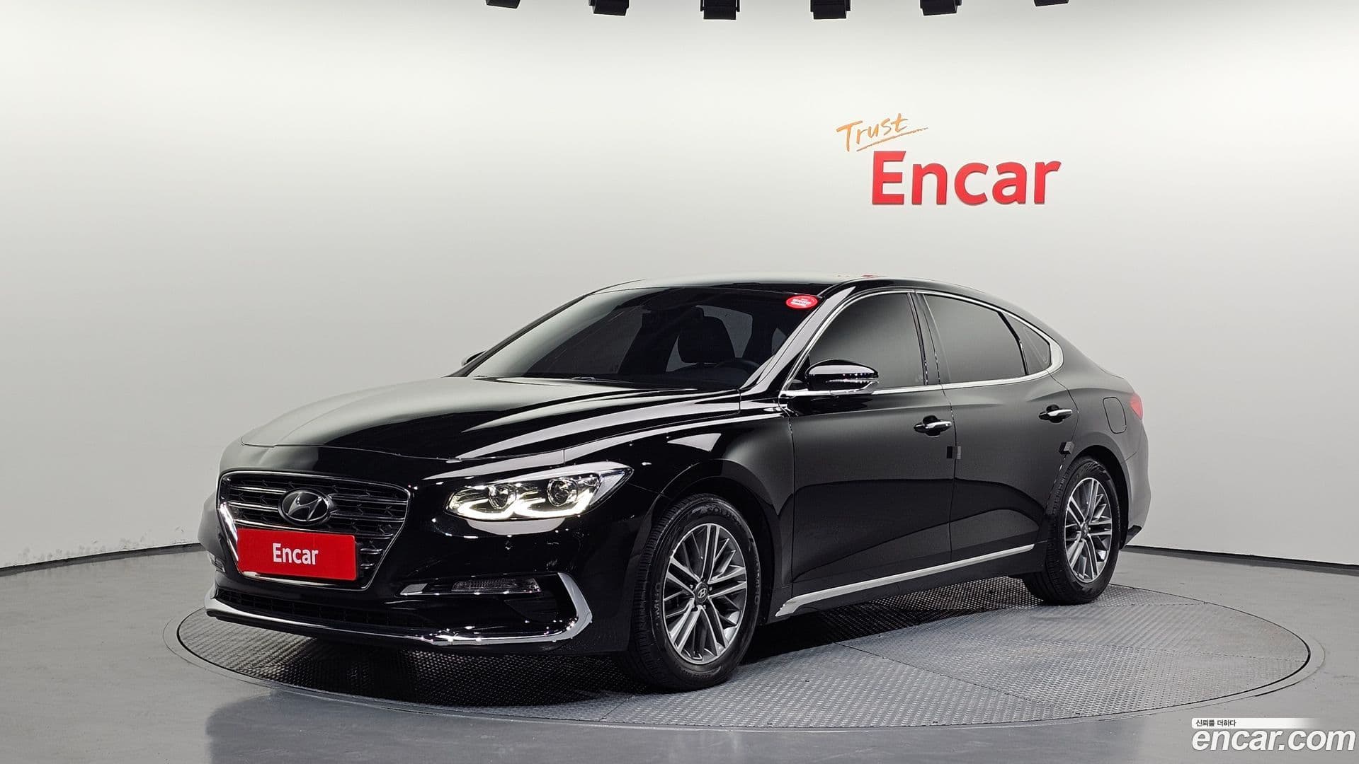 Main__Slider__Photo:Grandeur Hyundai 2018.2-0