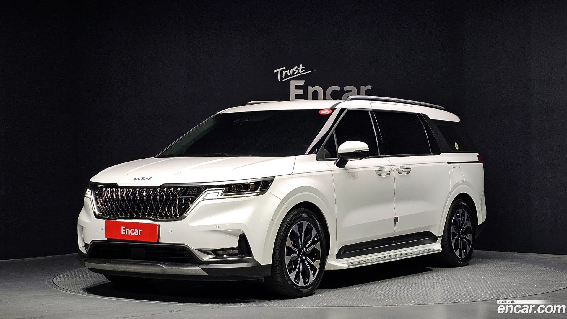Main__Slider__Photo:Canival Kia 2021.7-0