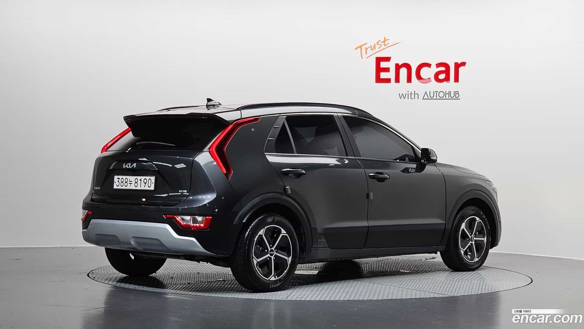 Niro Kia 2023.2-OUTER-002