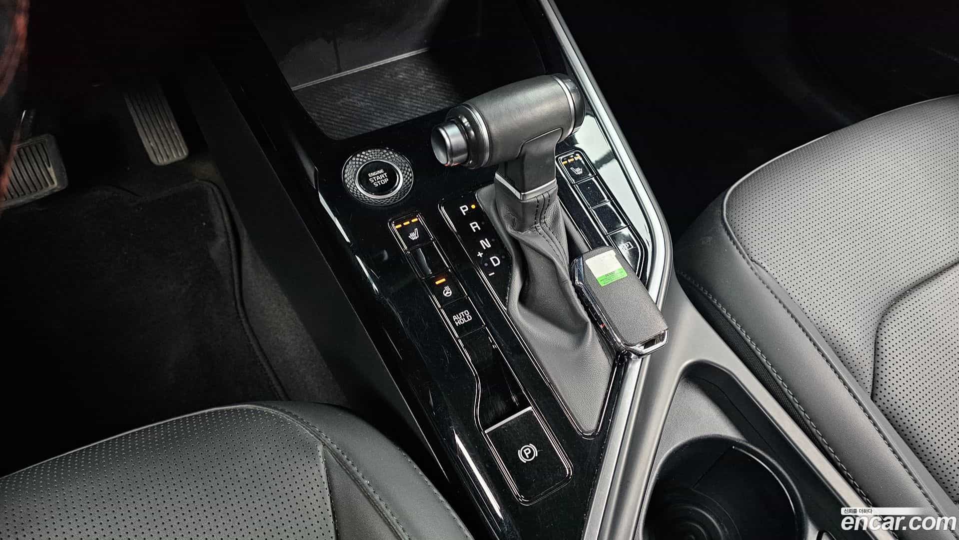 Niro Kia 2023.2-INNER-009