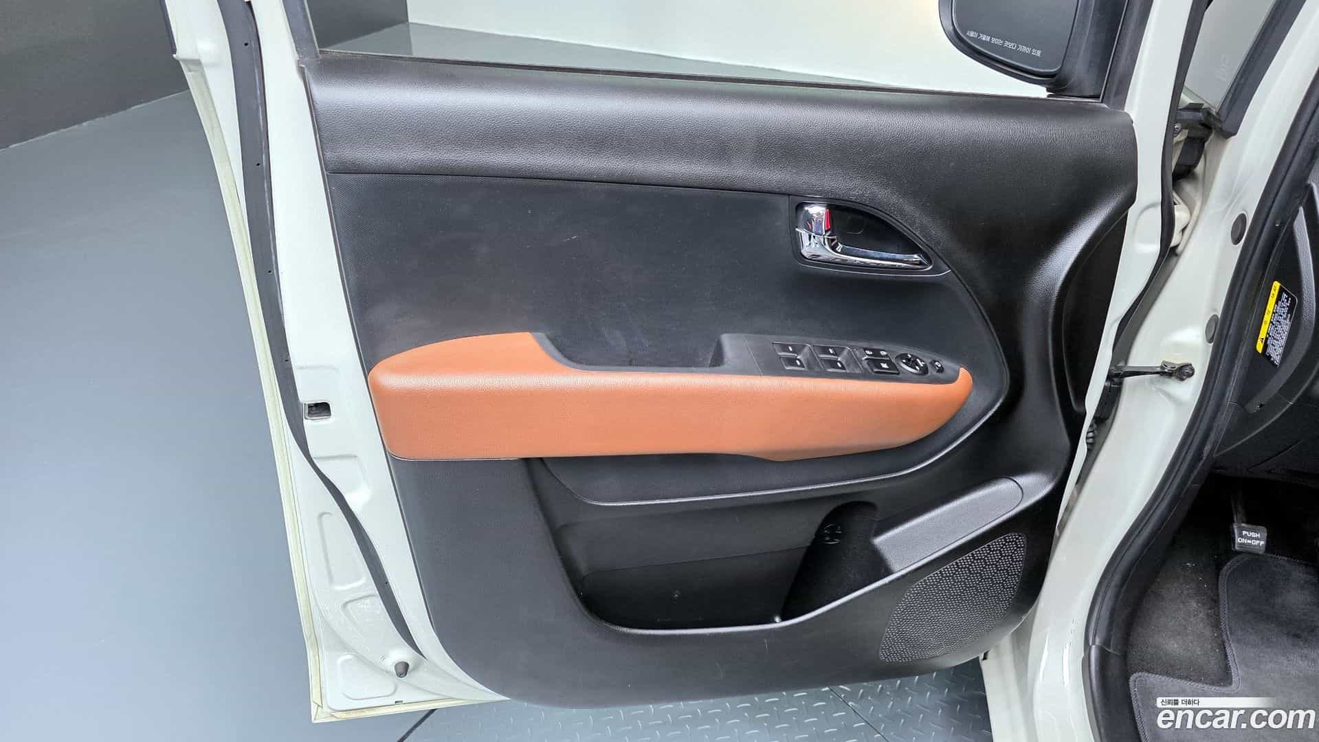 RAY Kia 2018.10-INNER-034