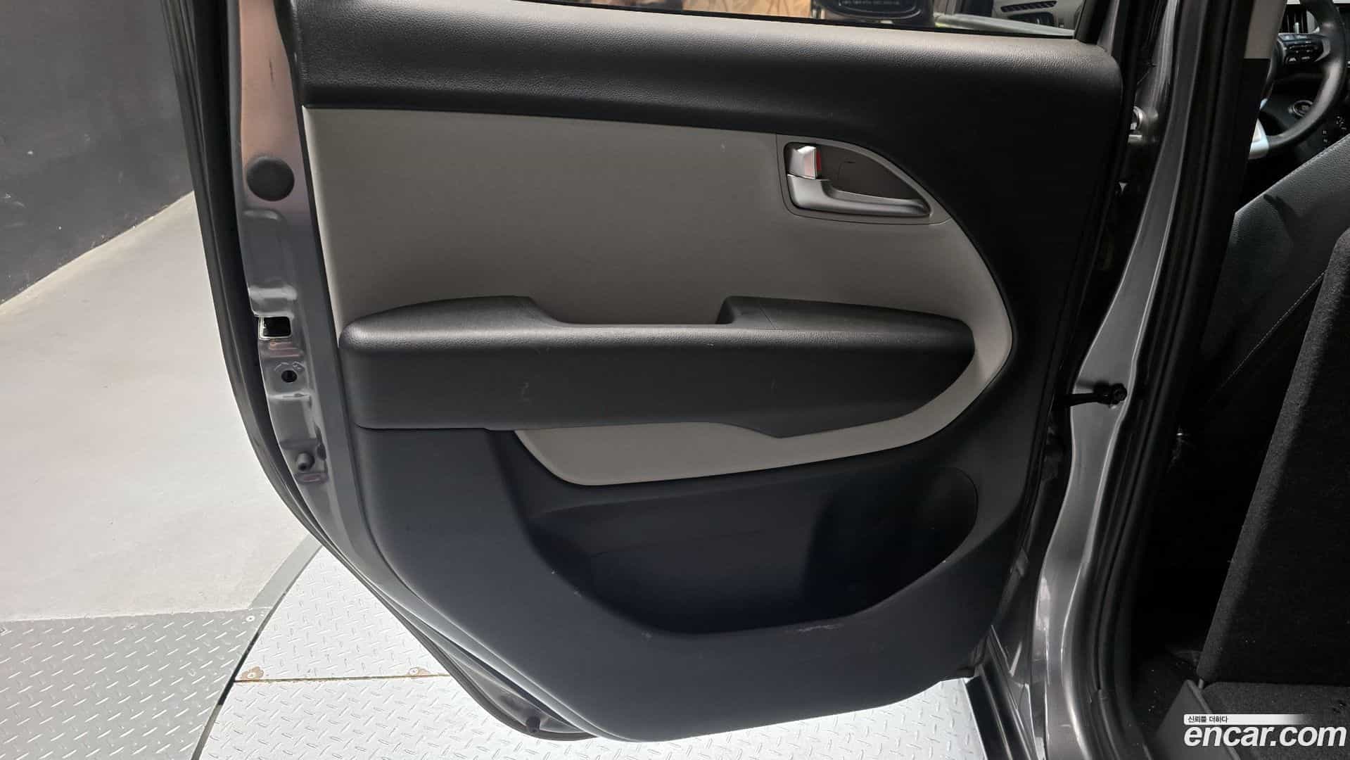 RAY Kia 2023.7-INNER-035